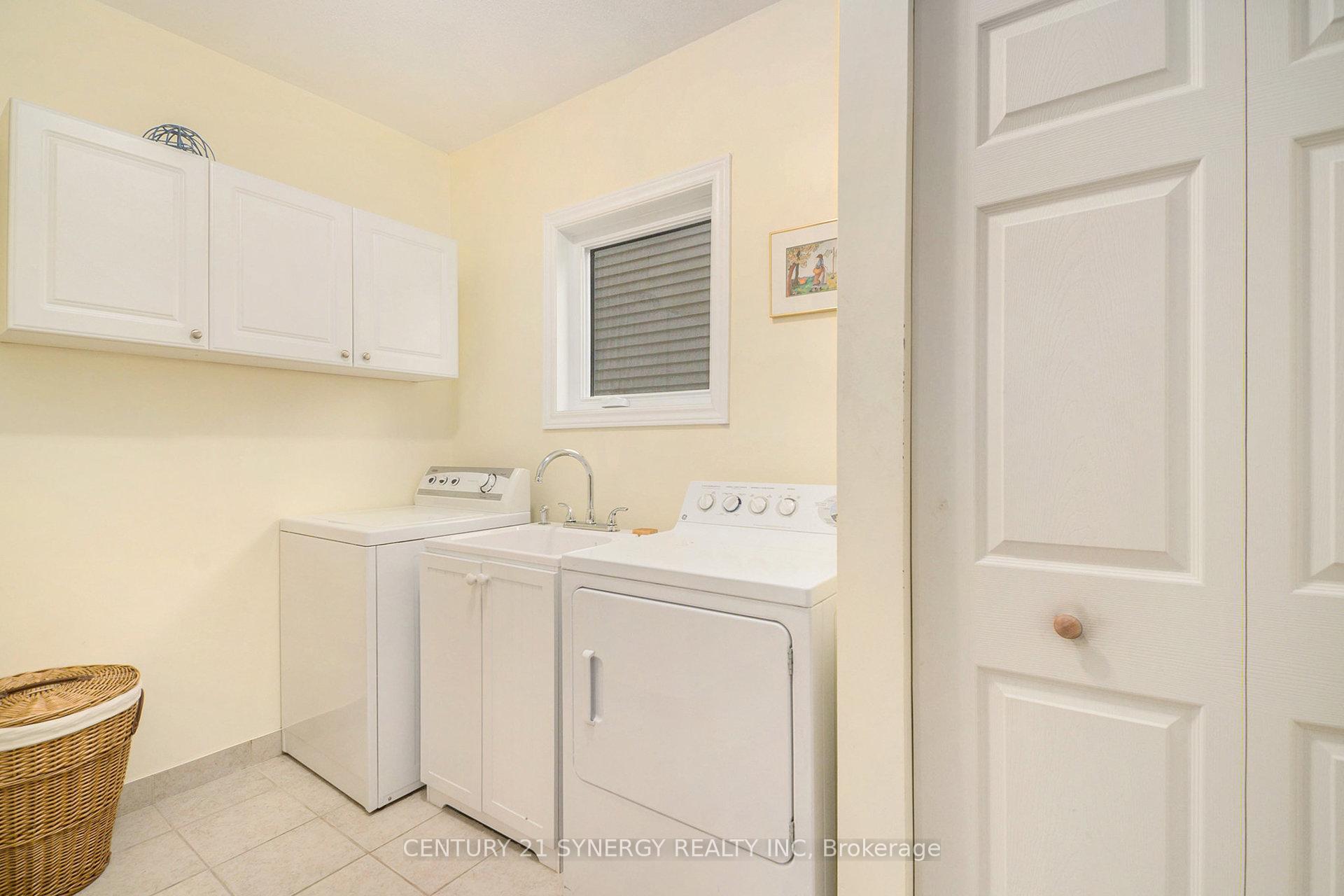 Photo 14 of 1723 Cara Crescent, Ottawa, Fallingbrook/Pineridge — HOMEH