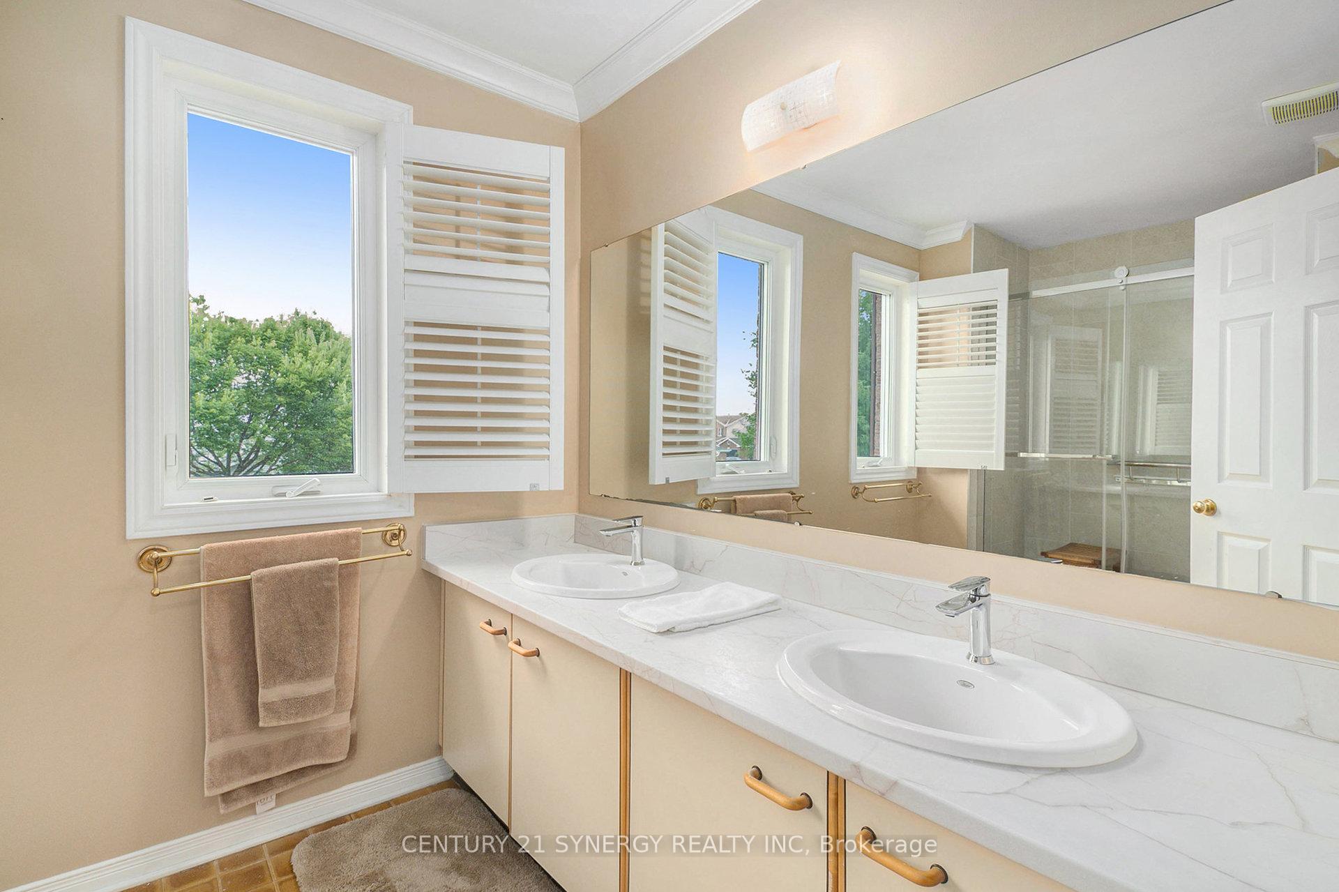 Photo 20 of 1723 Cara Crescent, Ottawa, Fallingbrook/Pineridge — HOMEH