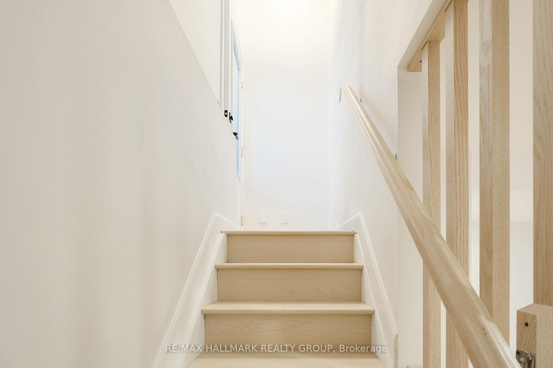 Photo 4 of Unit B, 2393 Page Road, Ottawa, Chapel Hill South - Orleans Village — HOMEH