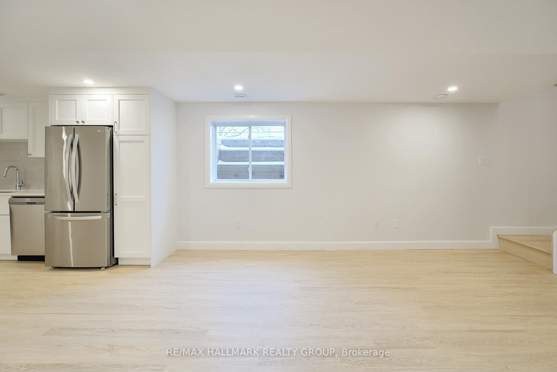 Photo 13 of Unit B, 2393 Page Road, Ottawa, Chapel Hill South - Orleans Village — HOMEH