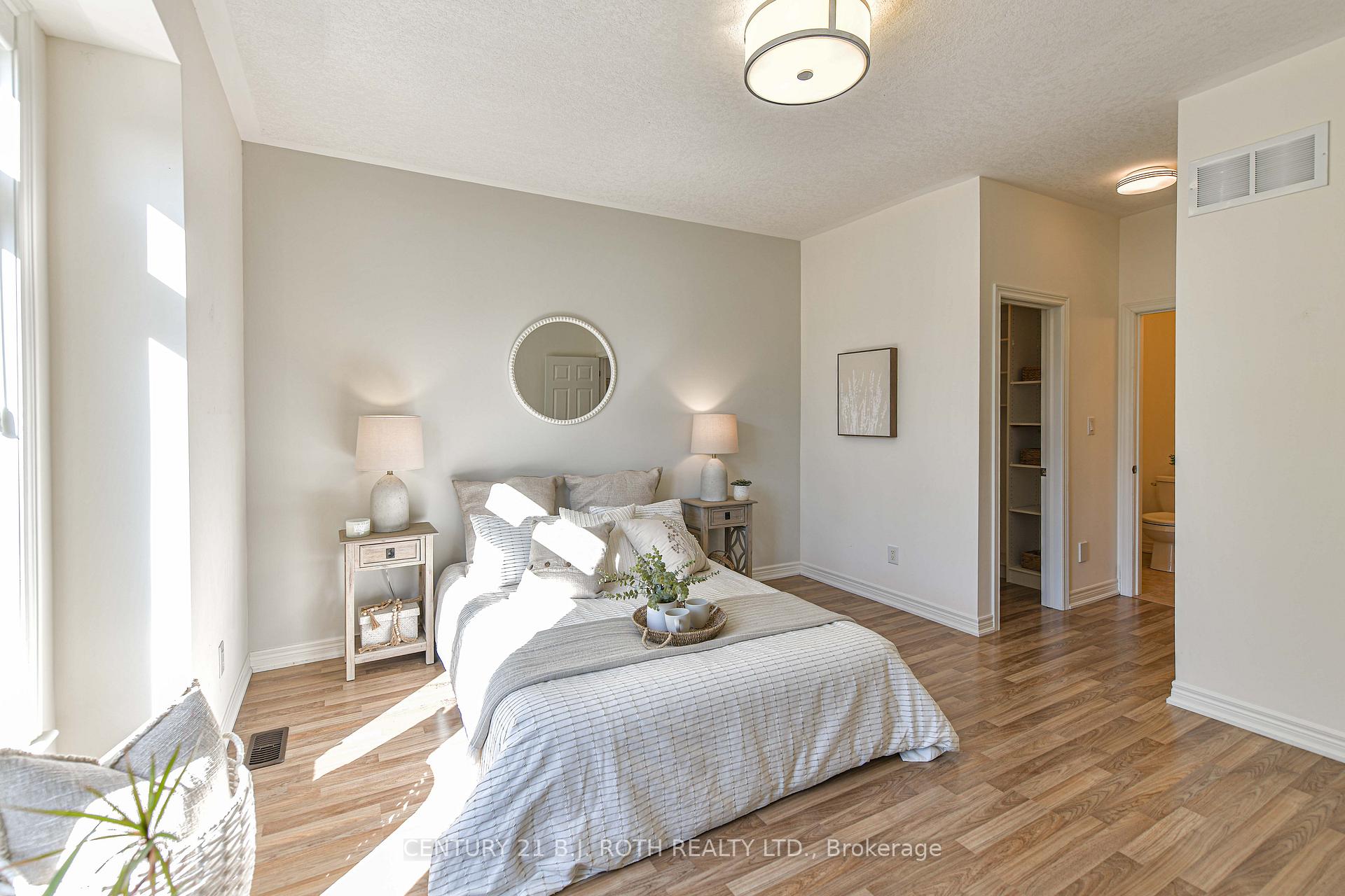Photo 15 of 28 Canterbury Circle, Orillia — HOMEH