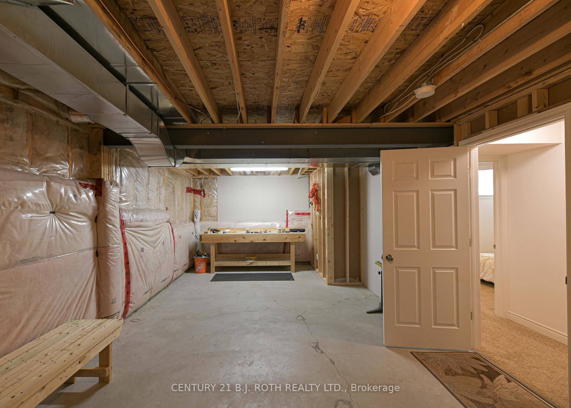 Photo 29 of 28 Canterbury Circle, Orillia — HOMEH