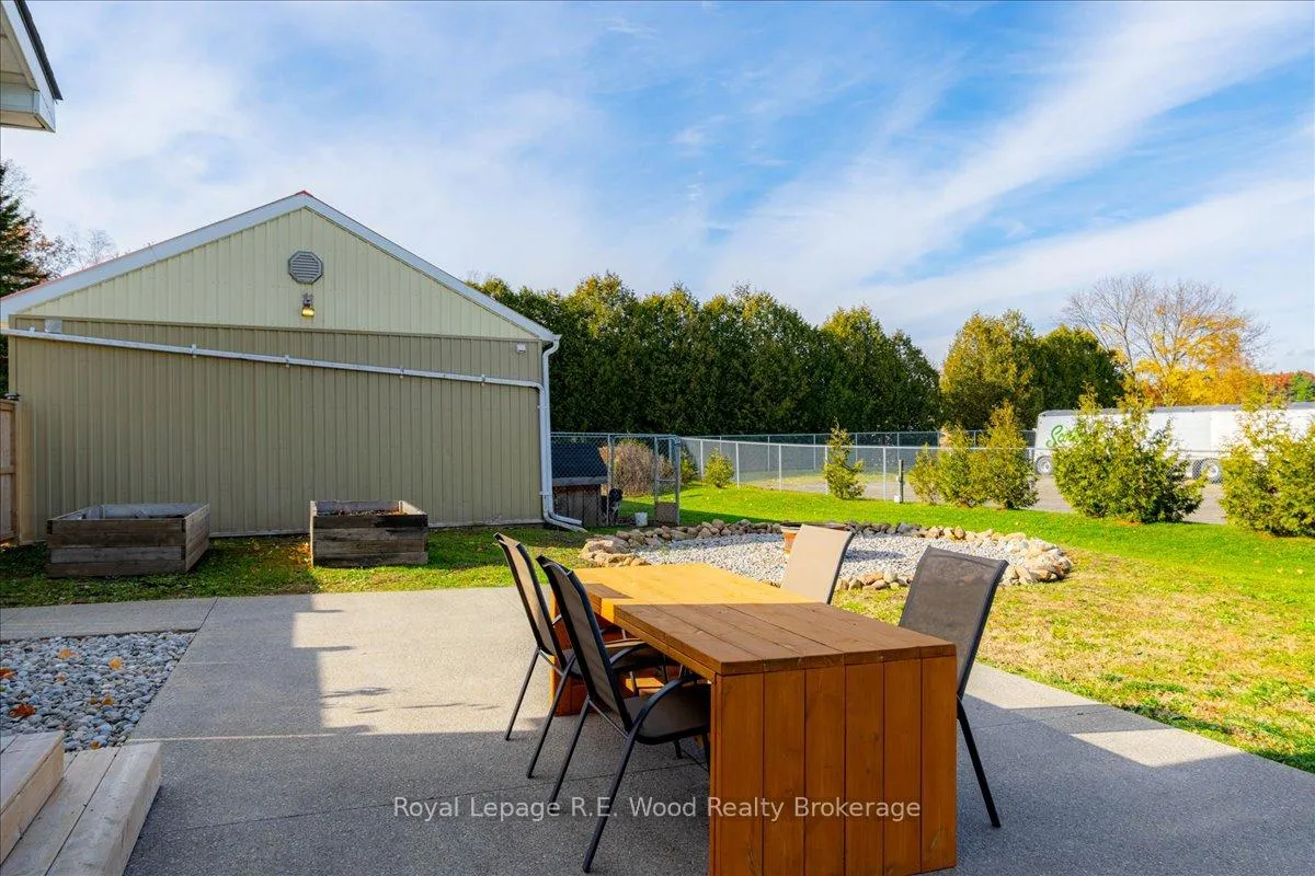 Photo 6 of 303 Concession 2 Road, Norfolk, Townsend — HOMEH