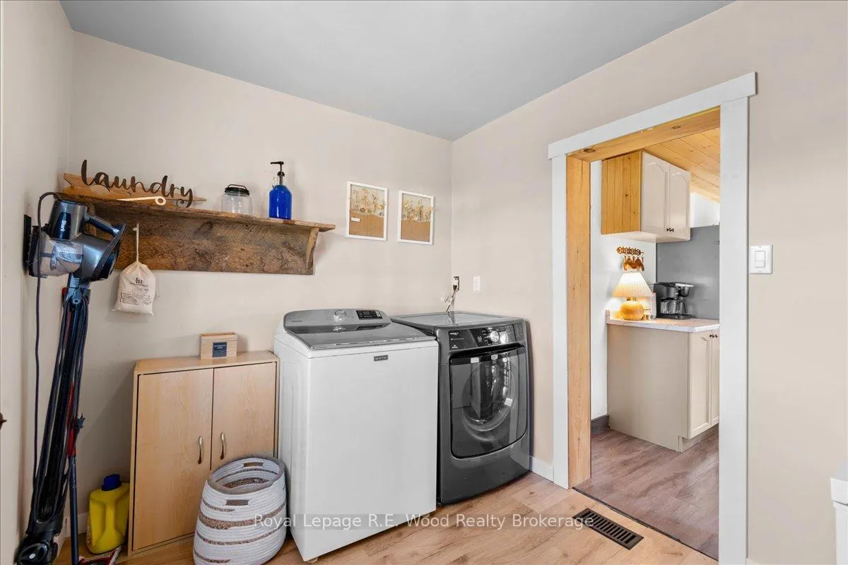 Photo 15 of 303 Concession 2 Road, Norfolk, Townsend — HOMEH