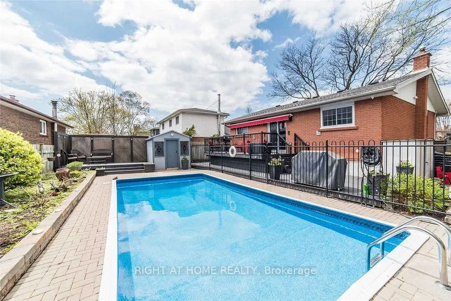 Photo 2 of 1094 Ronlea Avenue, Oshawa, Donevan — HOMEH