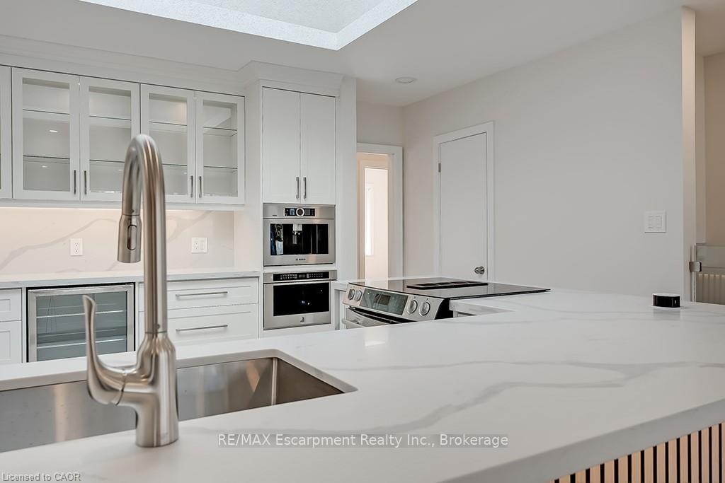 Photo 13 of 2063 Glenforest Crescent, Oakville, Ford — HOMEH