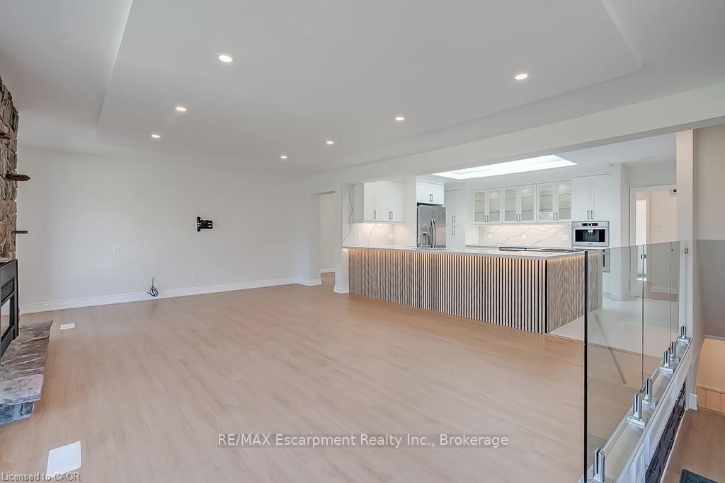 Photo 15 of 2063 Glenforest Crescent, Oakville, Ford — HOMEH