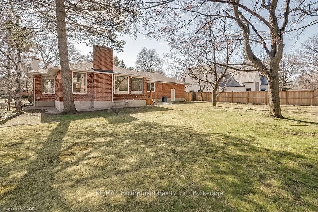 Photo 36 of 2063 Glenforest Crescent, Oakville, Ford — HOMEH
