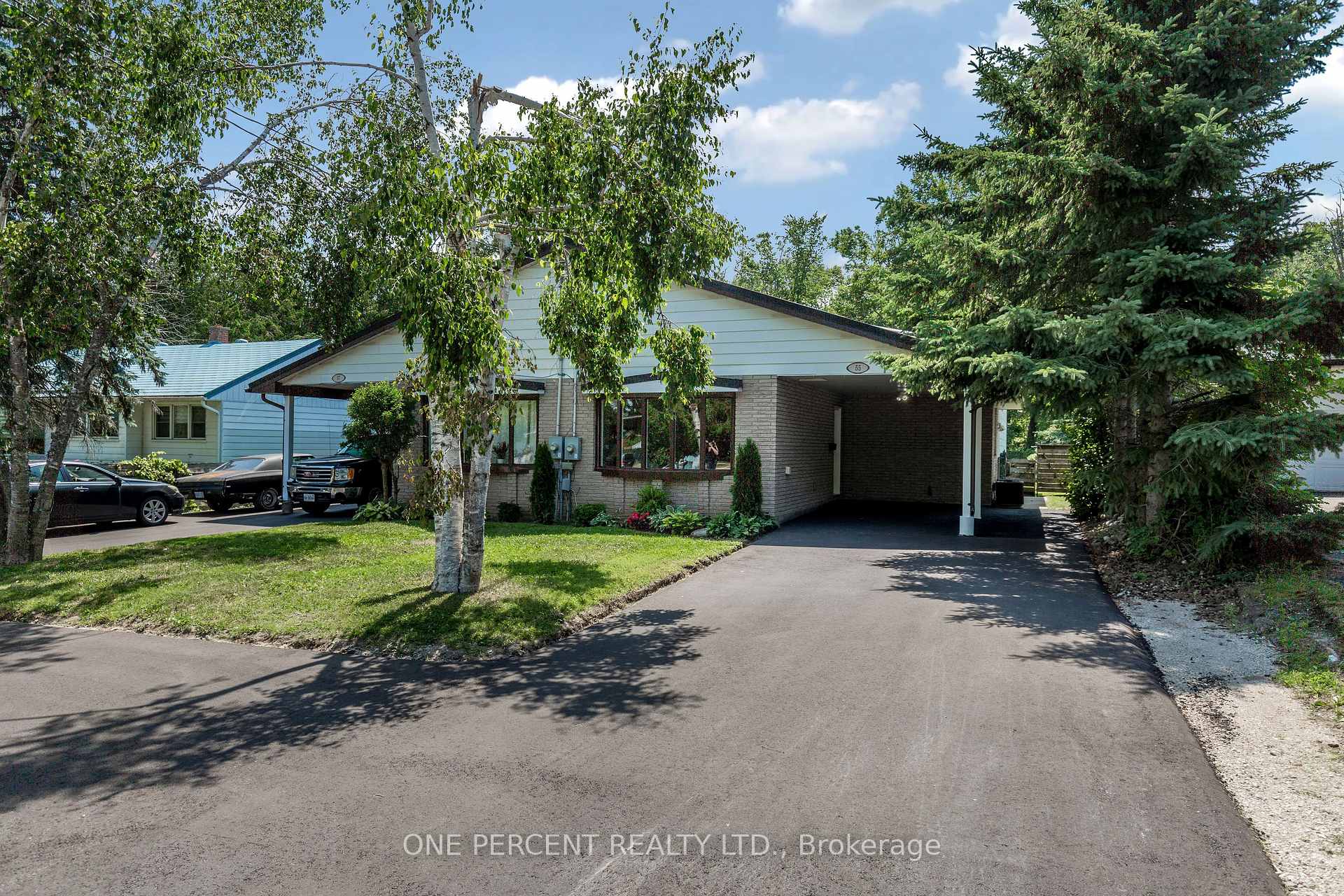 Photo 2 of 55 Fittons Road E, Orillia — HOMEH
