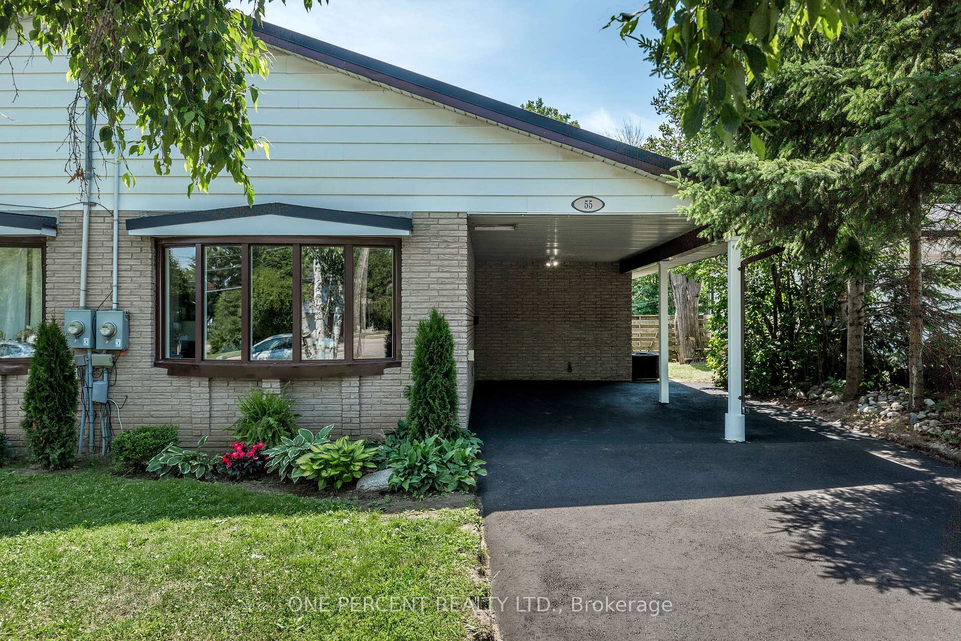 Photo 3 of 55 Fittons Road E, Orillia — HOMEH