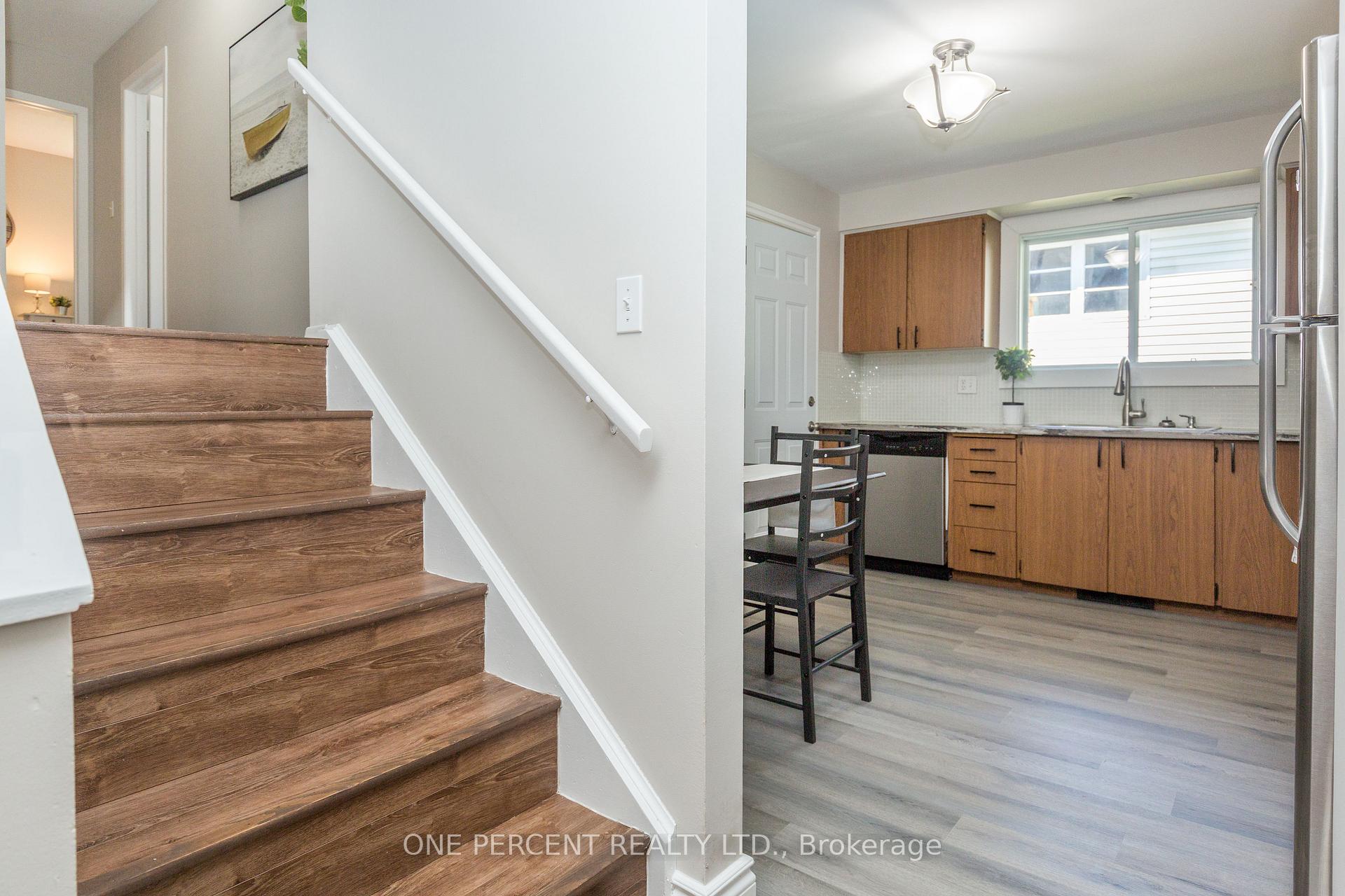 Photo 14 of 55 Fittons Road E, Orillia — HOMEH