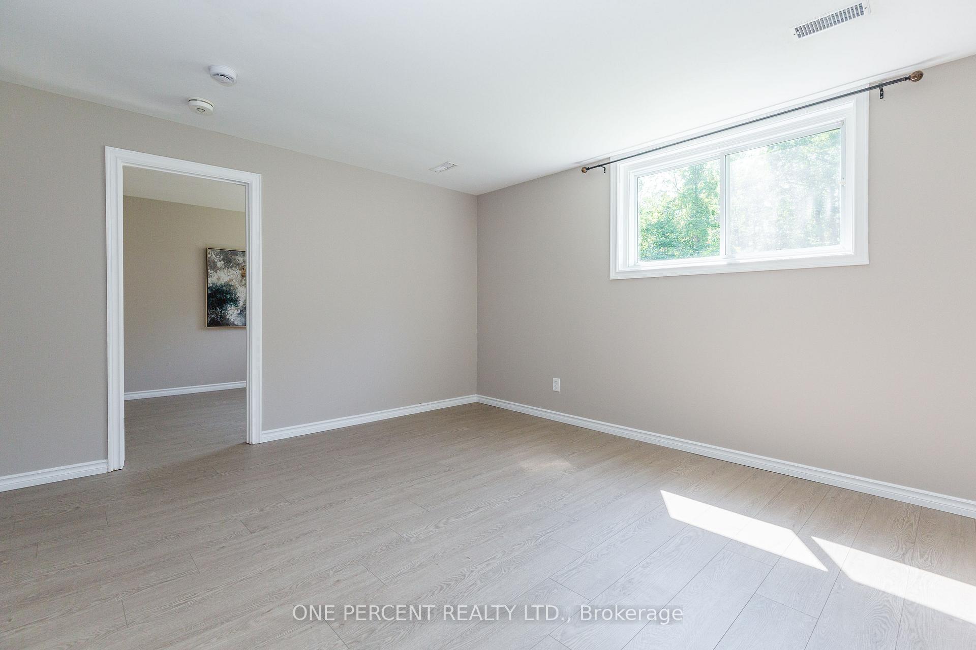 Photo 33 of 55 Fittons Road E, Orillia — HOMEH