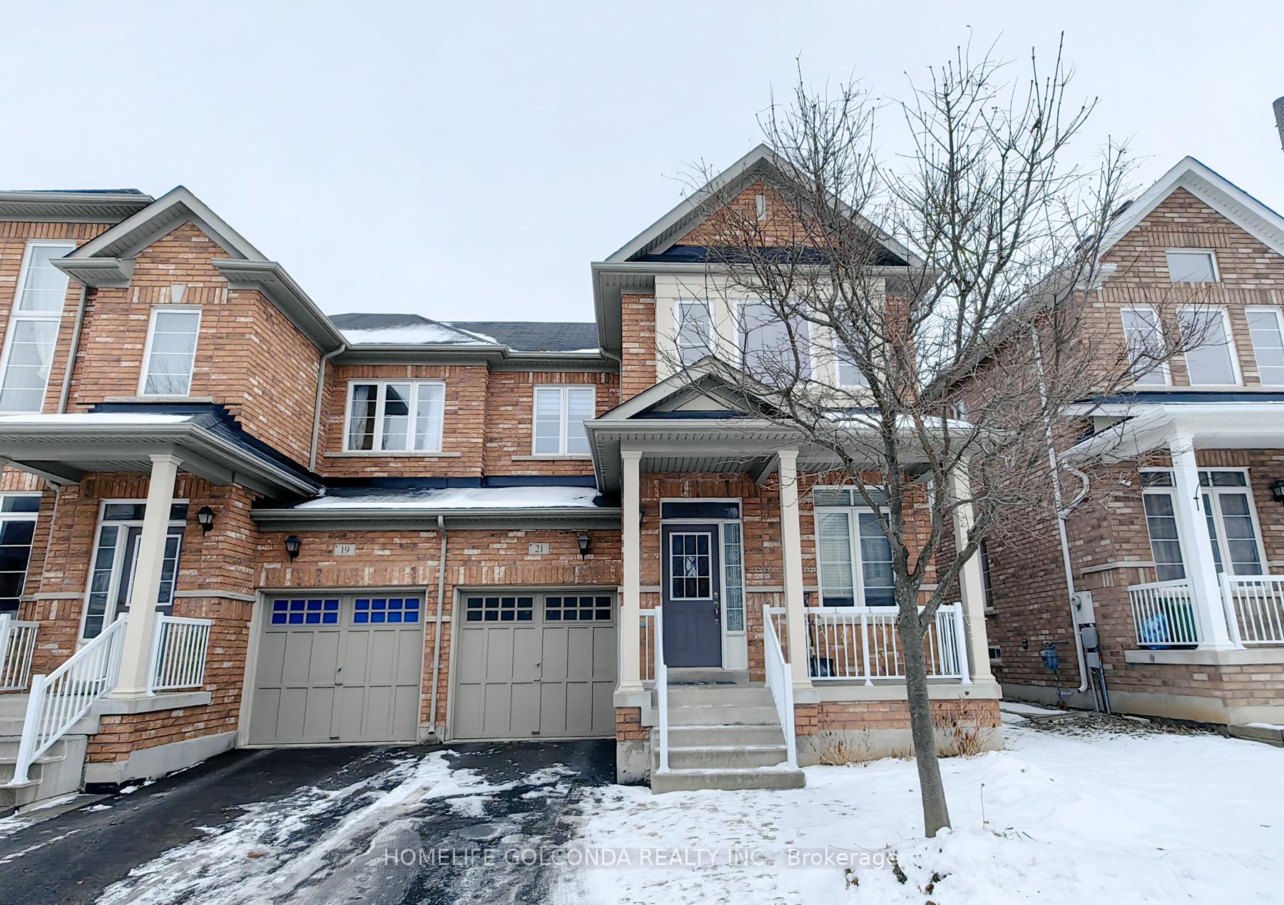 Front of 21 Chokecherry Crescent