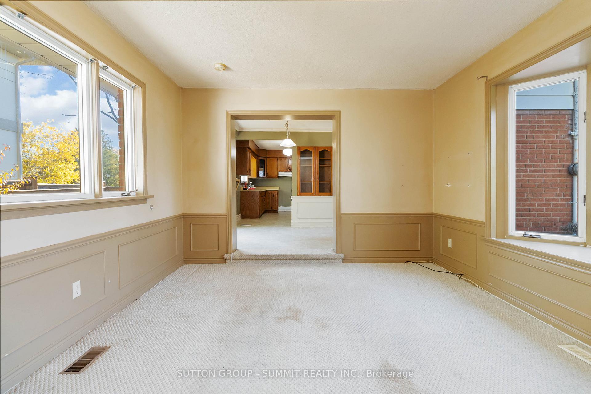 Photo 10 of 515 Trafford Crescent, Oakville, West — HOMEH