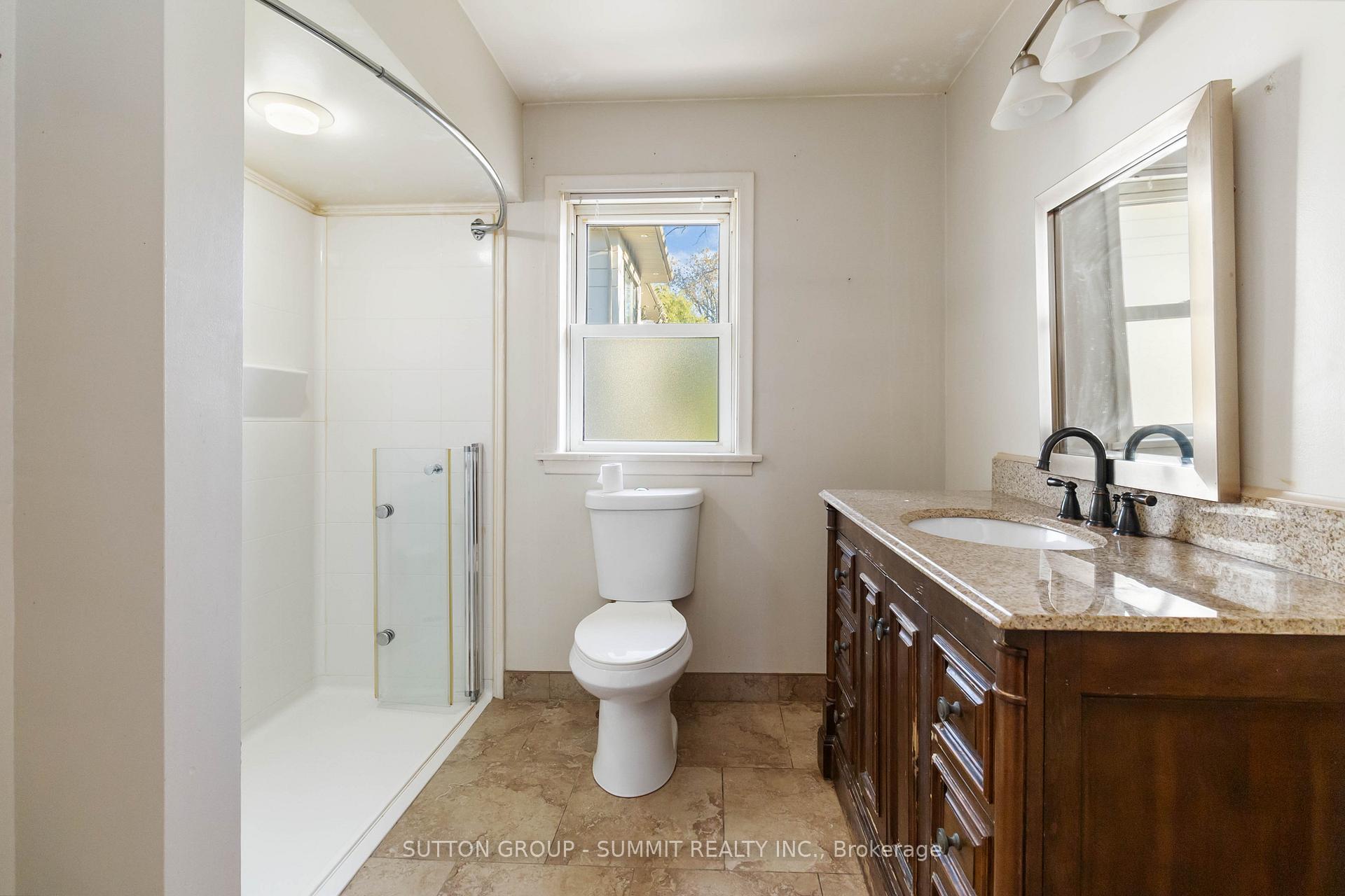 Photo 12 of 515 Trafford Crescent, Oakville, West — HOMEH