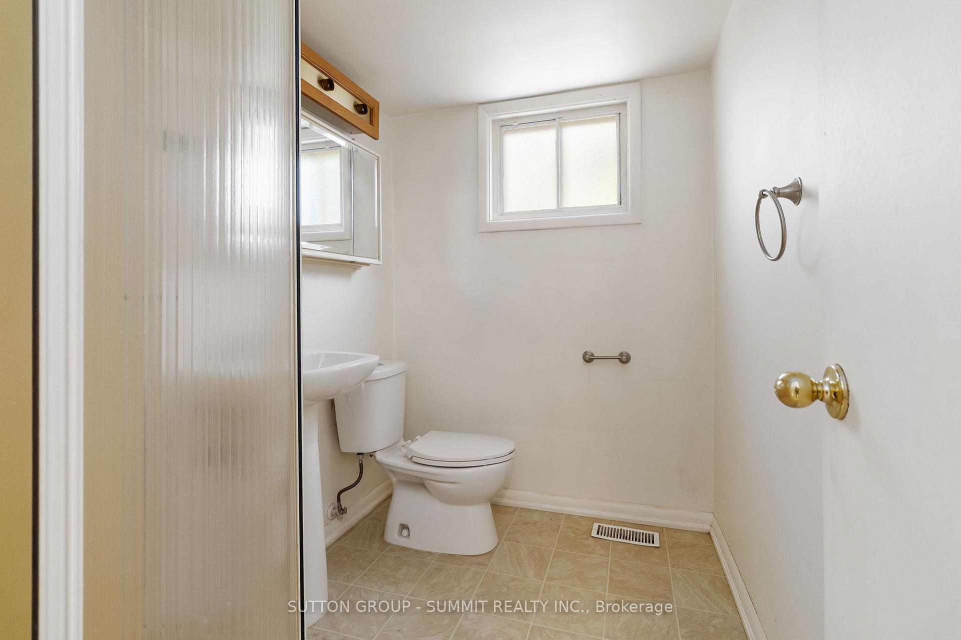 Photo 15 of 515 Trafford Crescent, Oakville, West — HOMEH