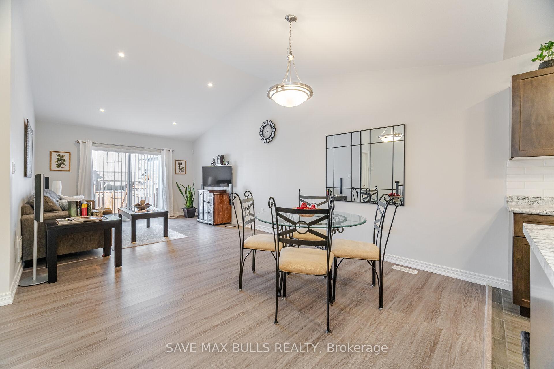 Photo 16 of 127 Acacia Road, Pelham, Fonthill — HOMEH