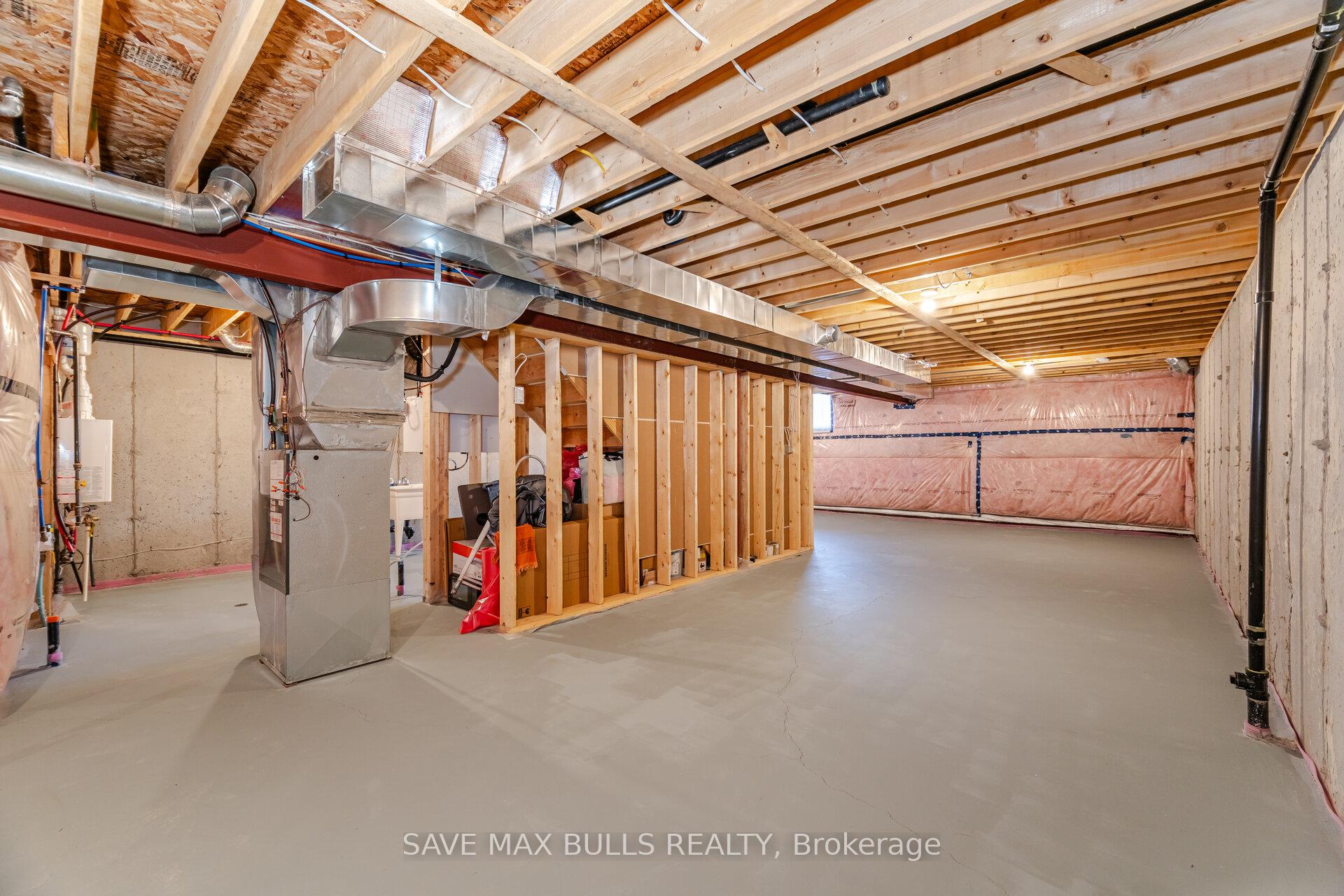 Photo 37 of 127 Acacia Road, Pelham, Fonthill — HOMEH