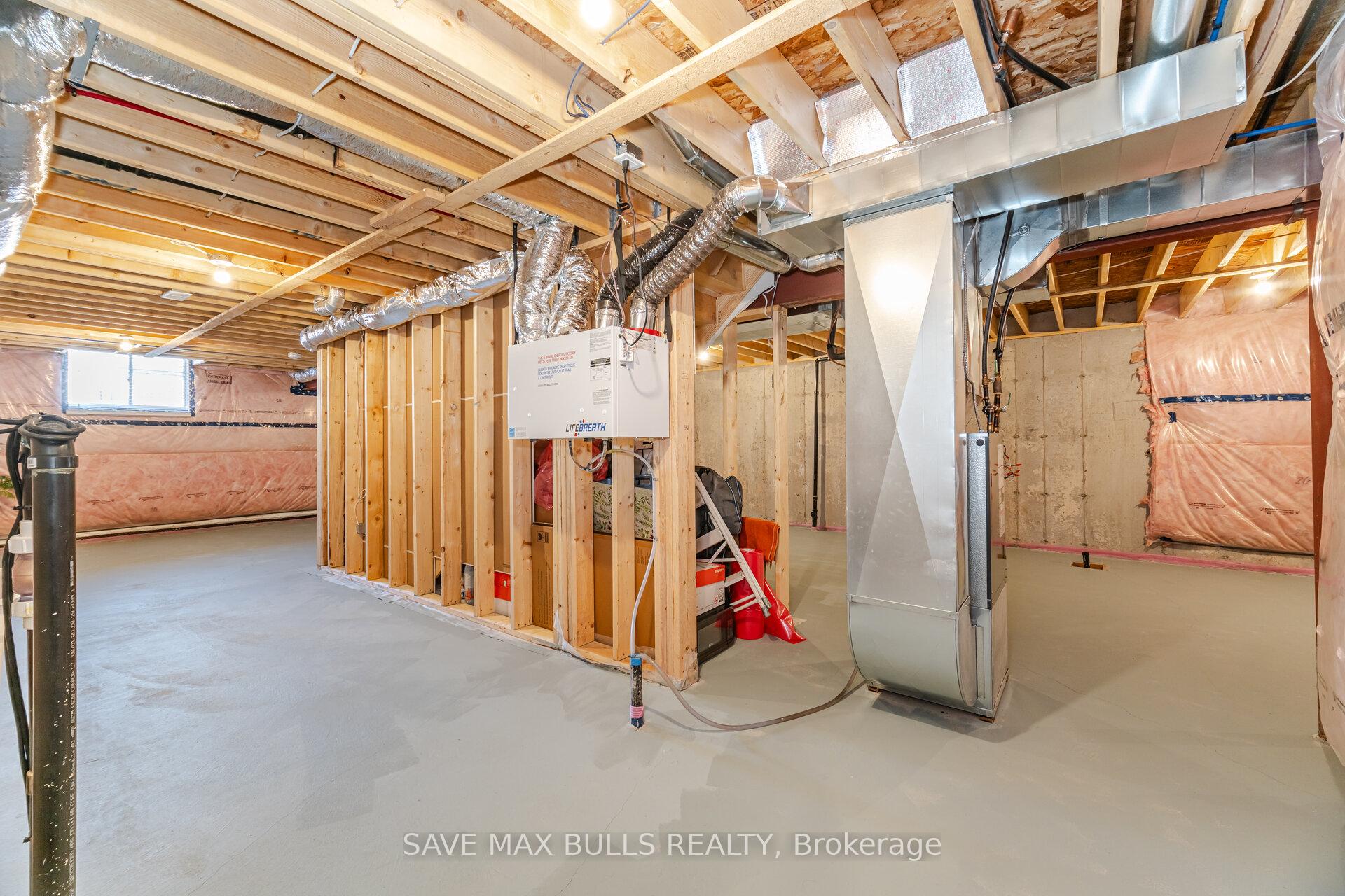 Photo 38 of 127 Acacia Road, Pelham, Fonthill — HOMEH