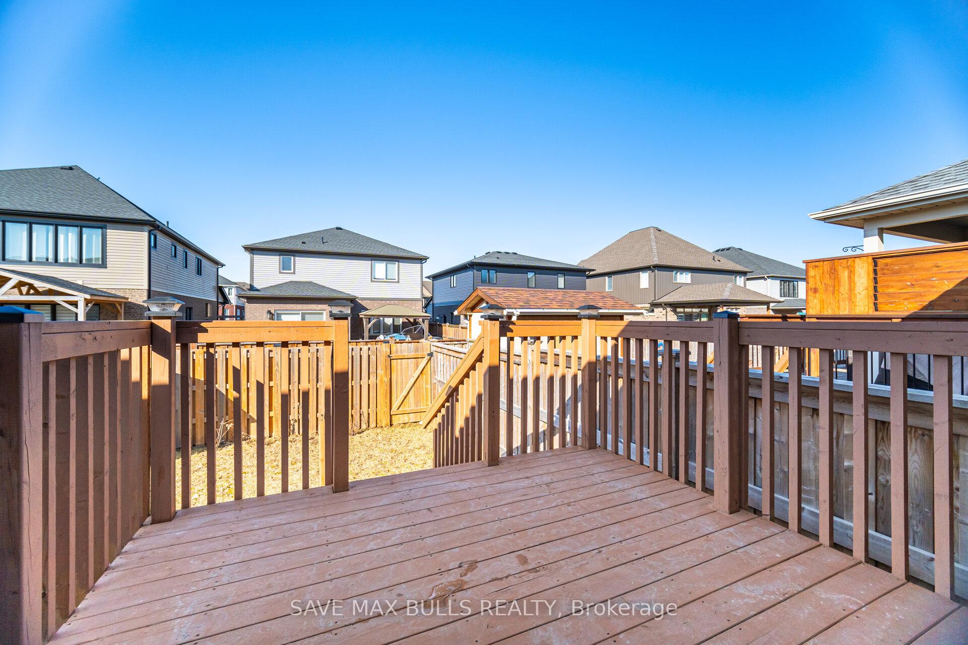 Photo 40 of 127 Acacia Road, Pelham, Fonthill — HOMEH