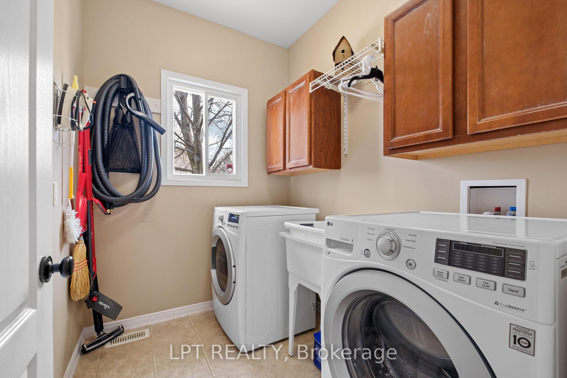 Photo 5 of 1393 Atkinson Street, Kingston, City Northwest — HOMEH