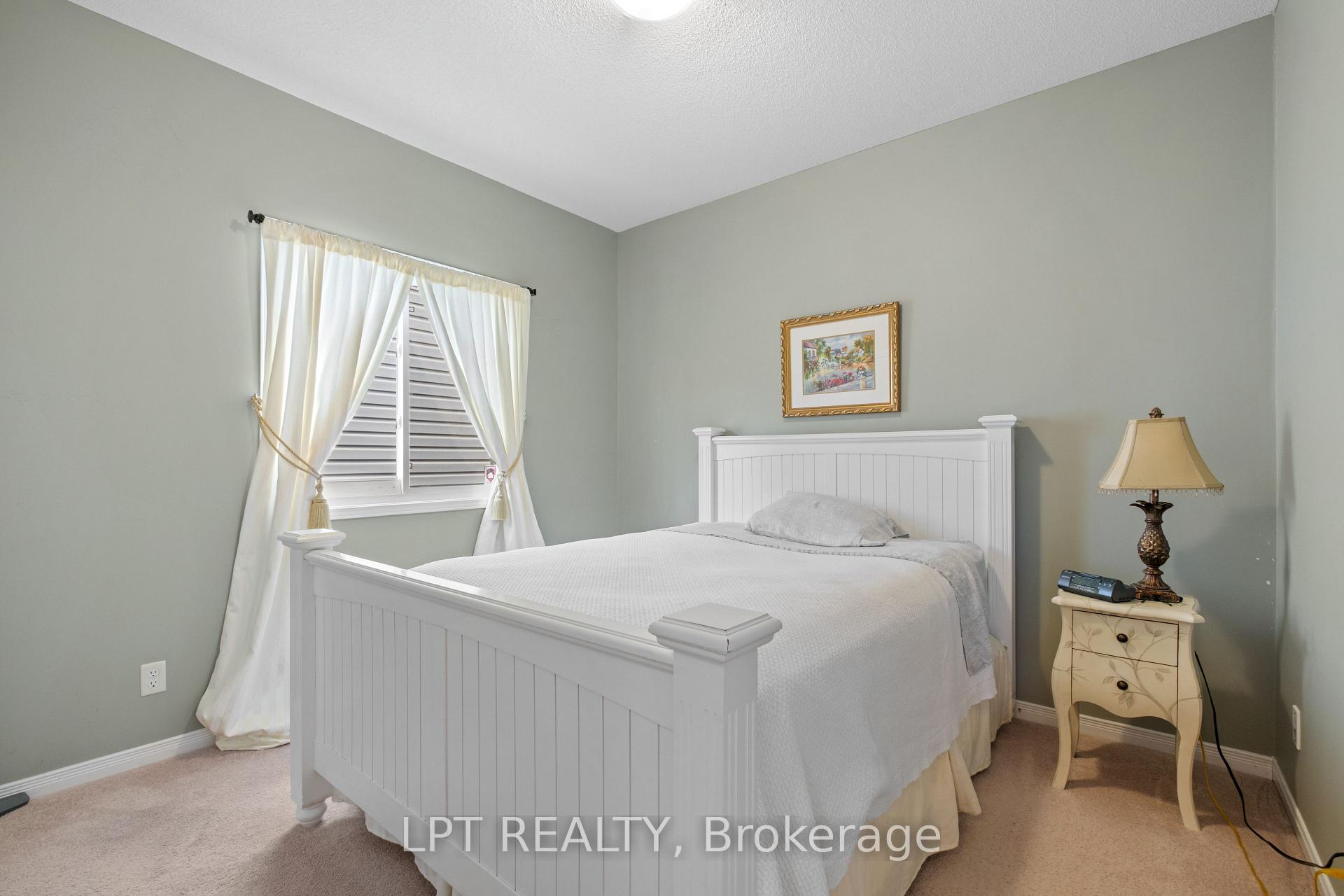 Photo 11 of 1393 Atkinson Street, Kingston, City Northwest — HOMEH