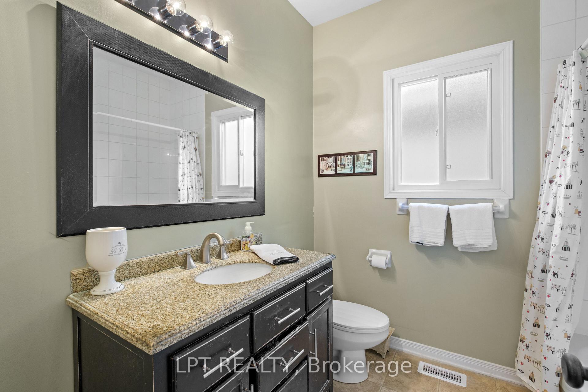 Photo 13 of 1393 Atkinson Street, Kingston, City Northwest — HOMEH