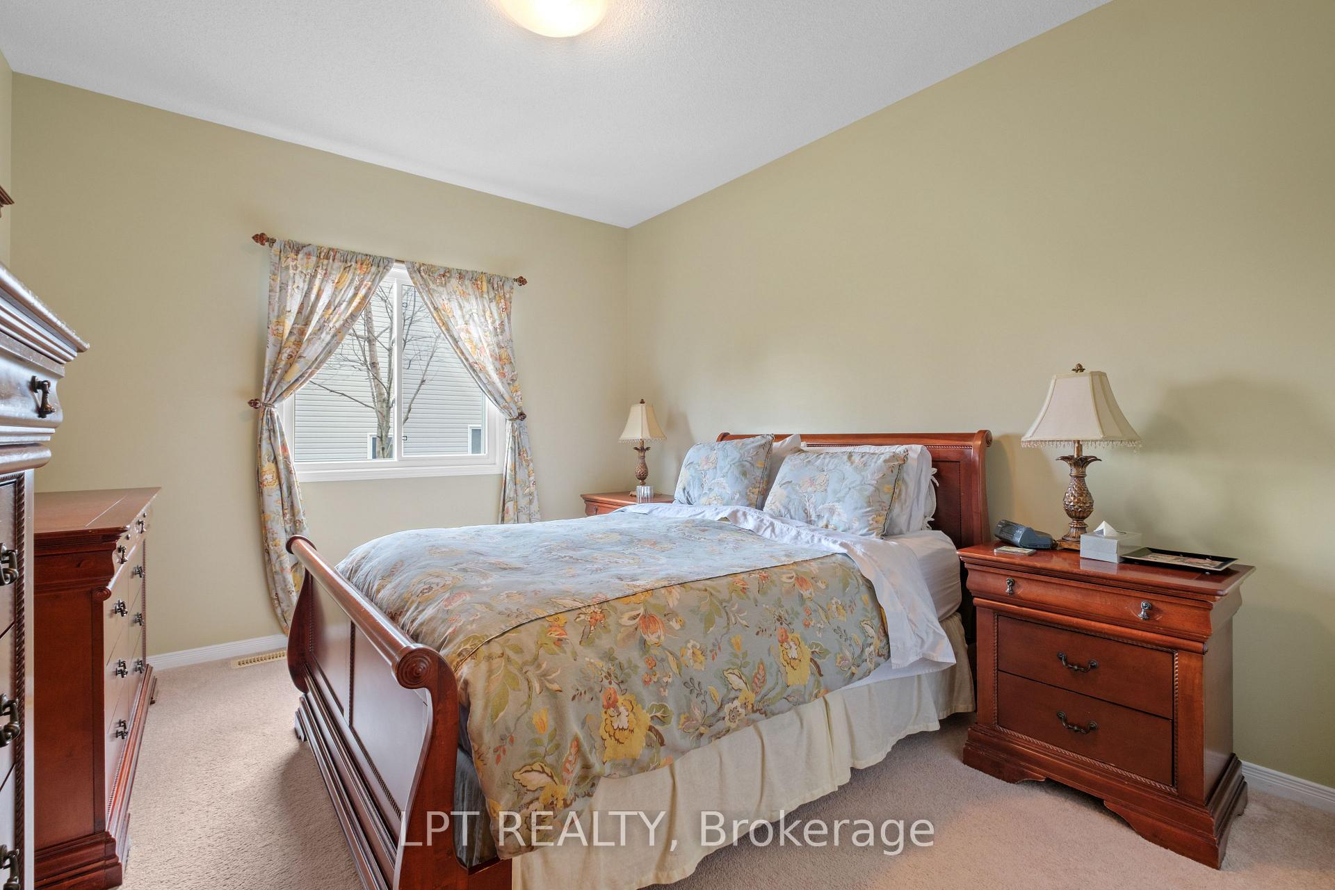 Photo 15 of 1393 Atkinson Street, Kingston, City Northwest — HOMEH
