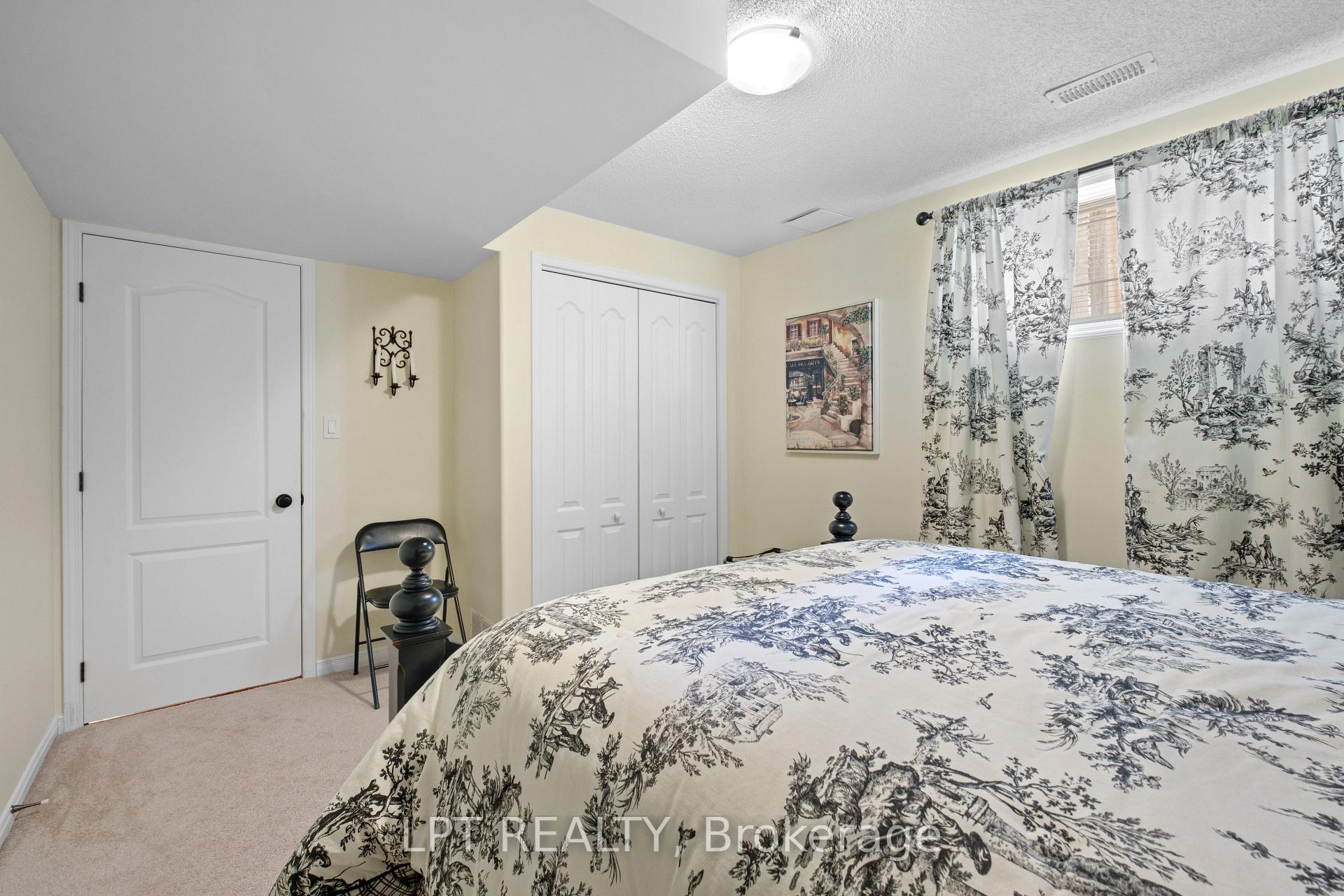 Photo 23 of 1393 Atkinson Street, Kingston, City Northwest — HOMEH