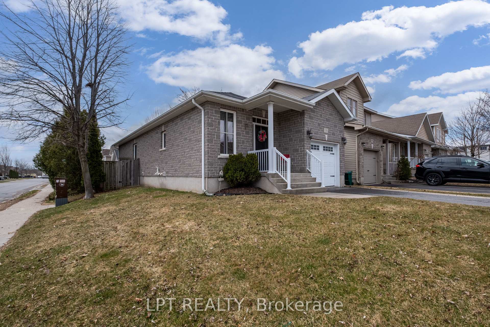 Photo 38 of 1393 Atkinson Street, Kingston, City Northwest — HOMEH