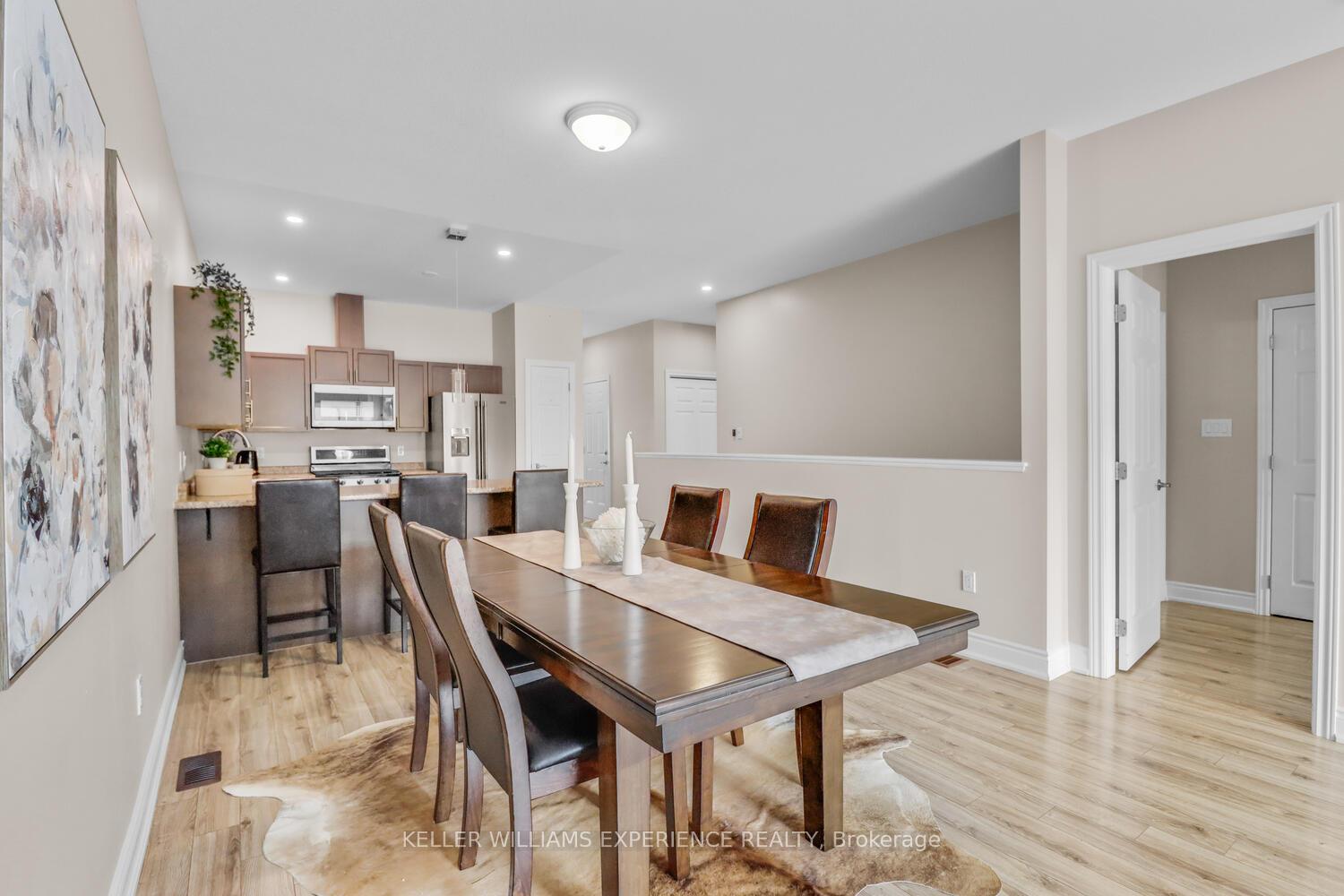 Photo 15 of 92 Lily Drive, Orillia — HOMEH
