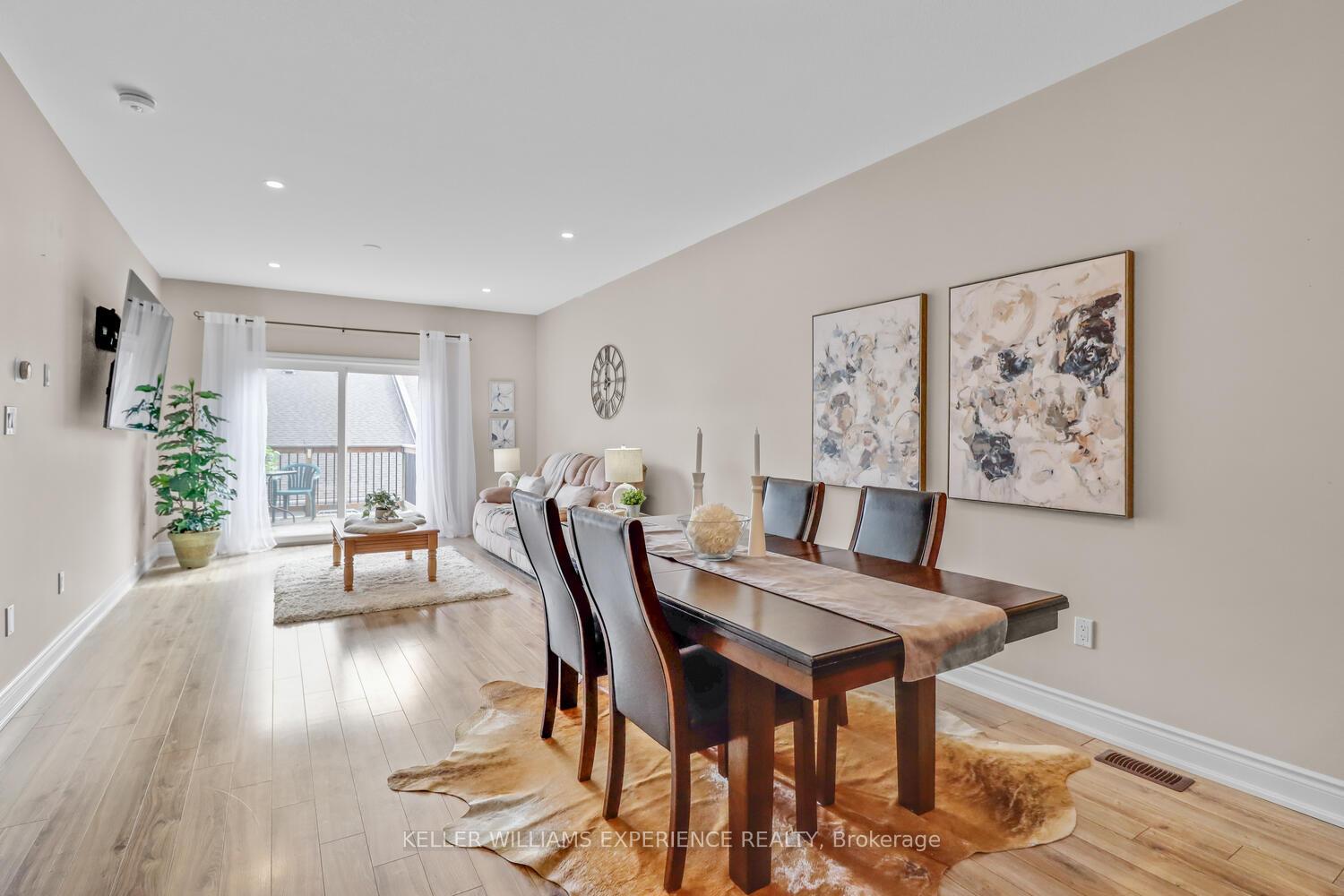 Photo 16 of 92 Lily Drive, Orillia — HOMEH