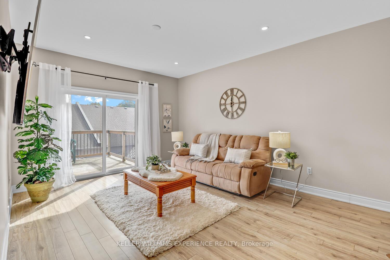Photo 18 of 92 Lily Drive, Orillia — HOMEH