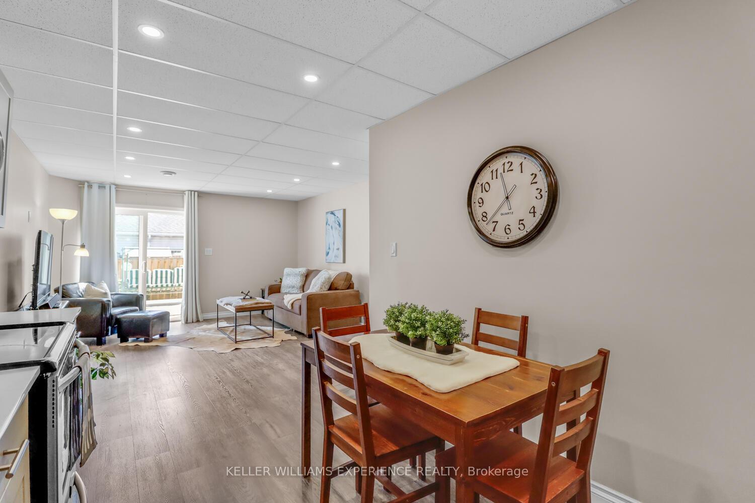 Photo 34 of 92 Lily Drive, Orillia — HOMEH