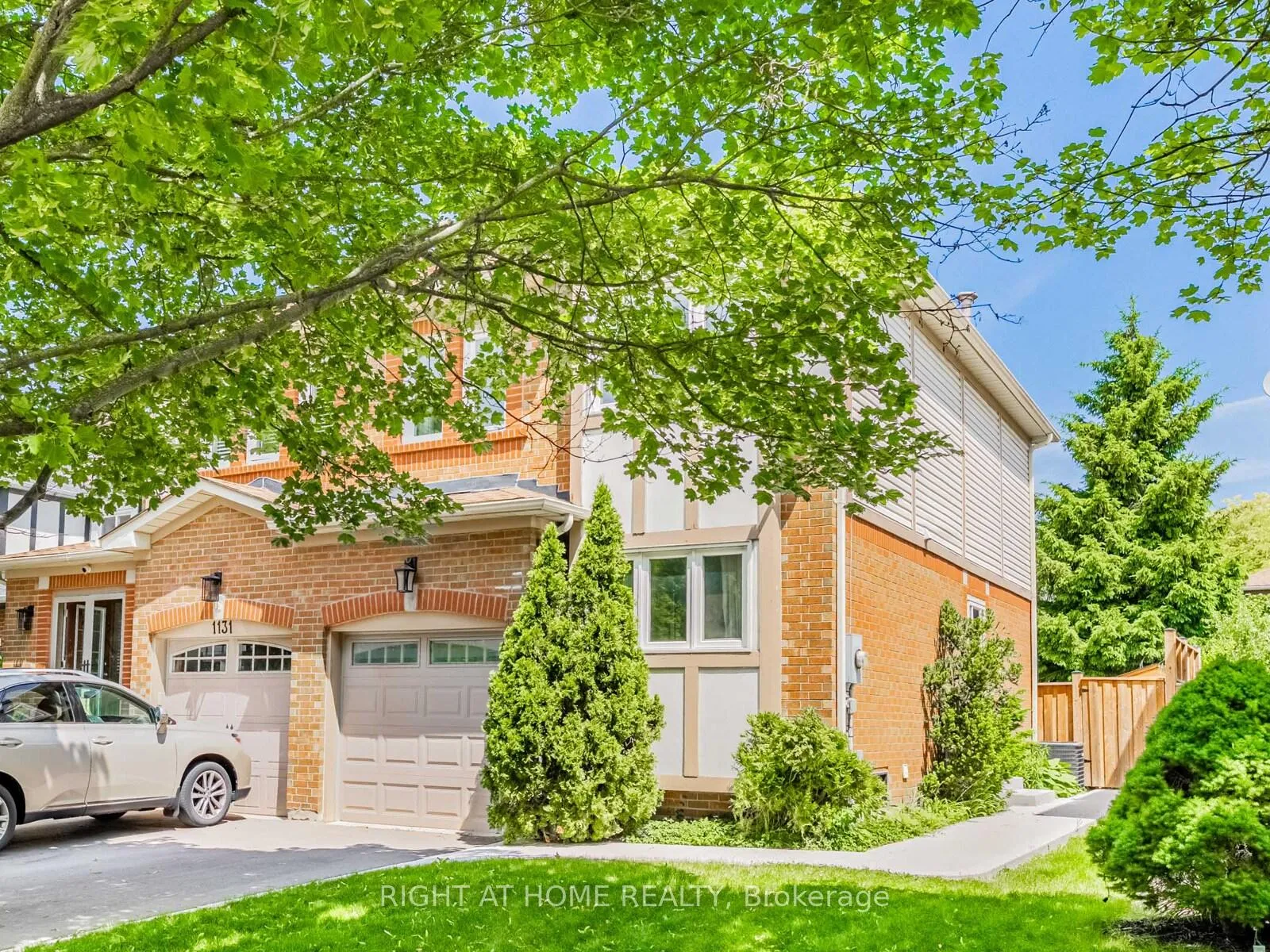 Photo 2 of 1129 Beechnut Road, Oakville, Clearview — HOMEH