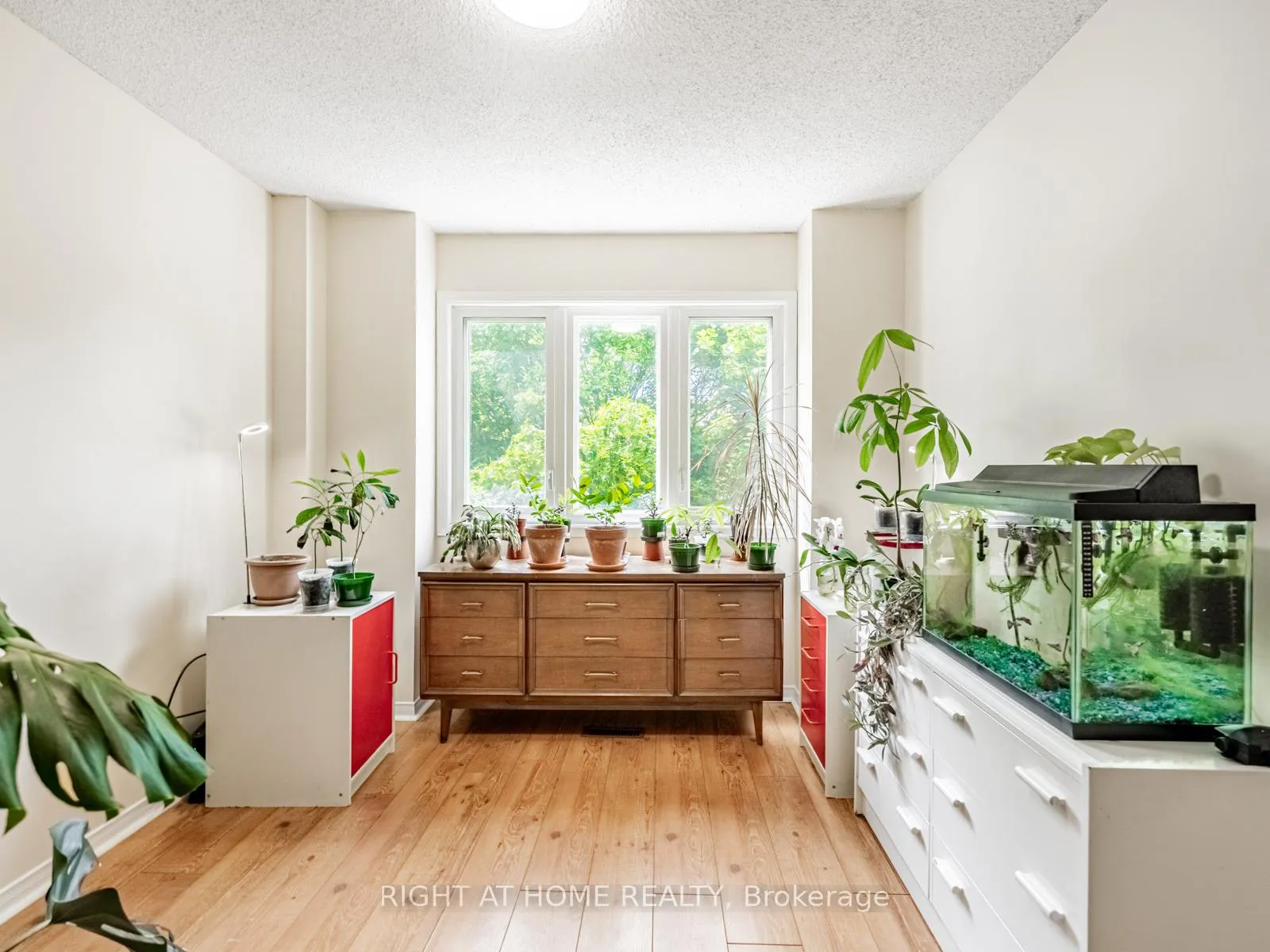 Photo 18 of 1129 Beechnut Road, Oakville, Clearview — HOMEH