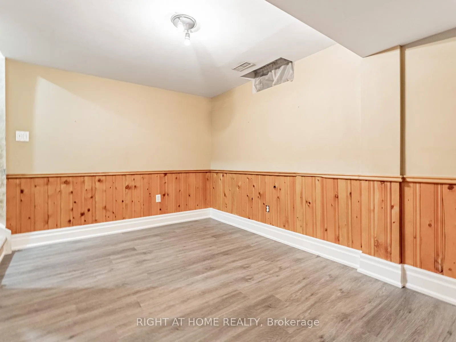 Photo 29 of 1129 Beechnut Road, Oakville, Clearview — HOMEH