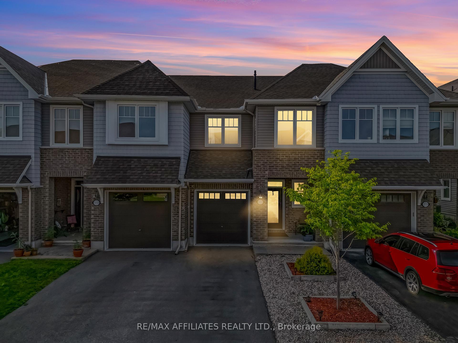 Photo 2 of 357 Mishawashkode Street, Ottawa, Camelot — HOMEH