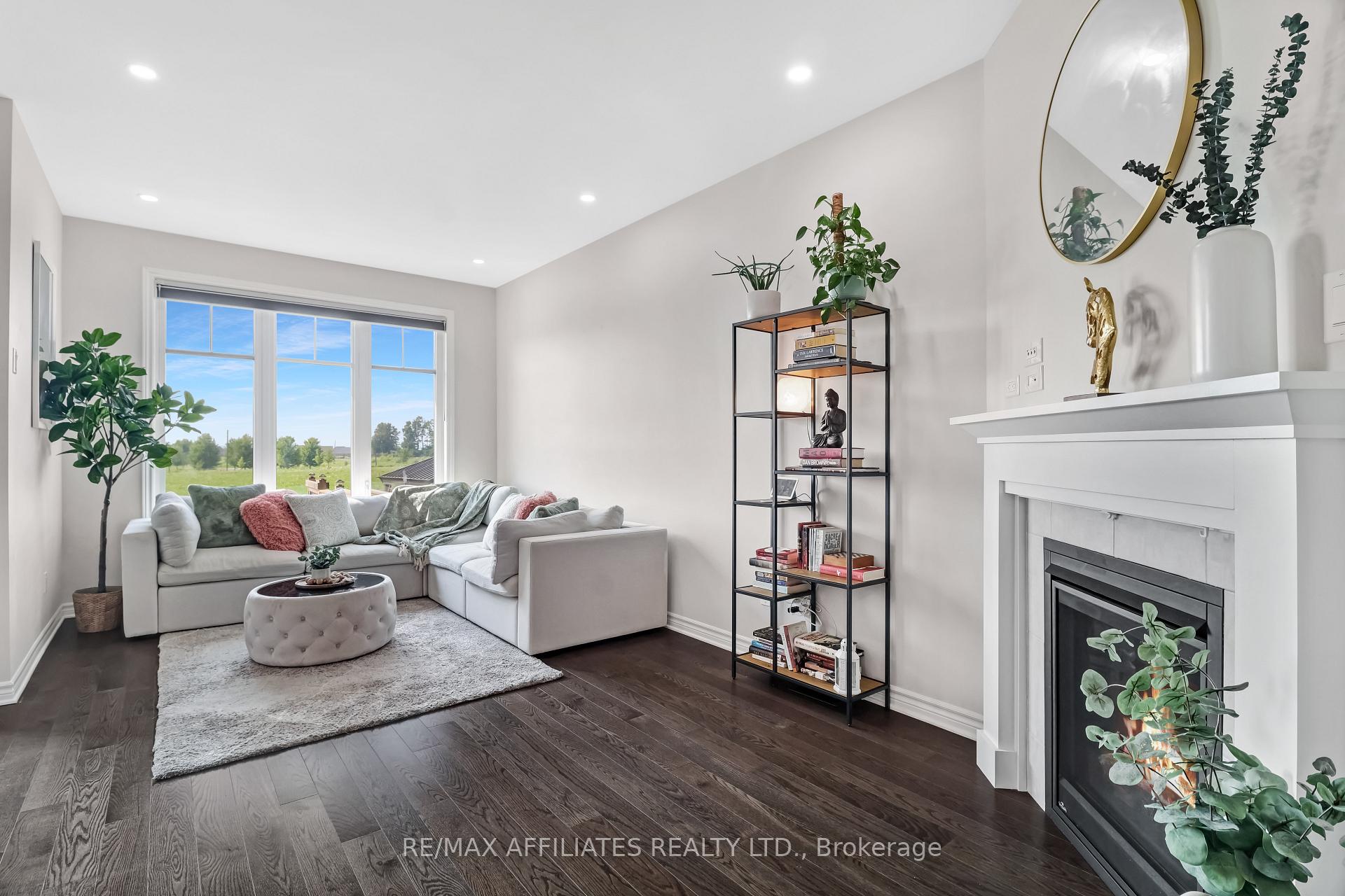 Photo 7 of 357 Mishawashkode Street, Ottawa, Camelot — HOMEH