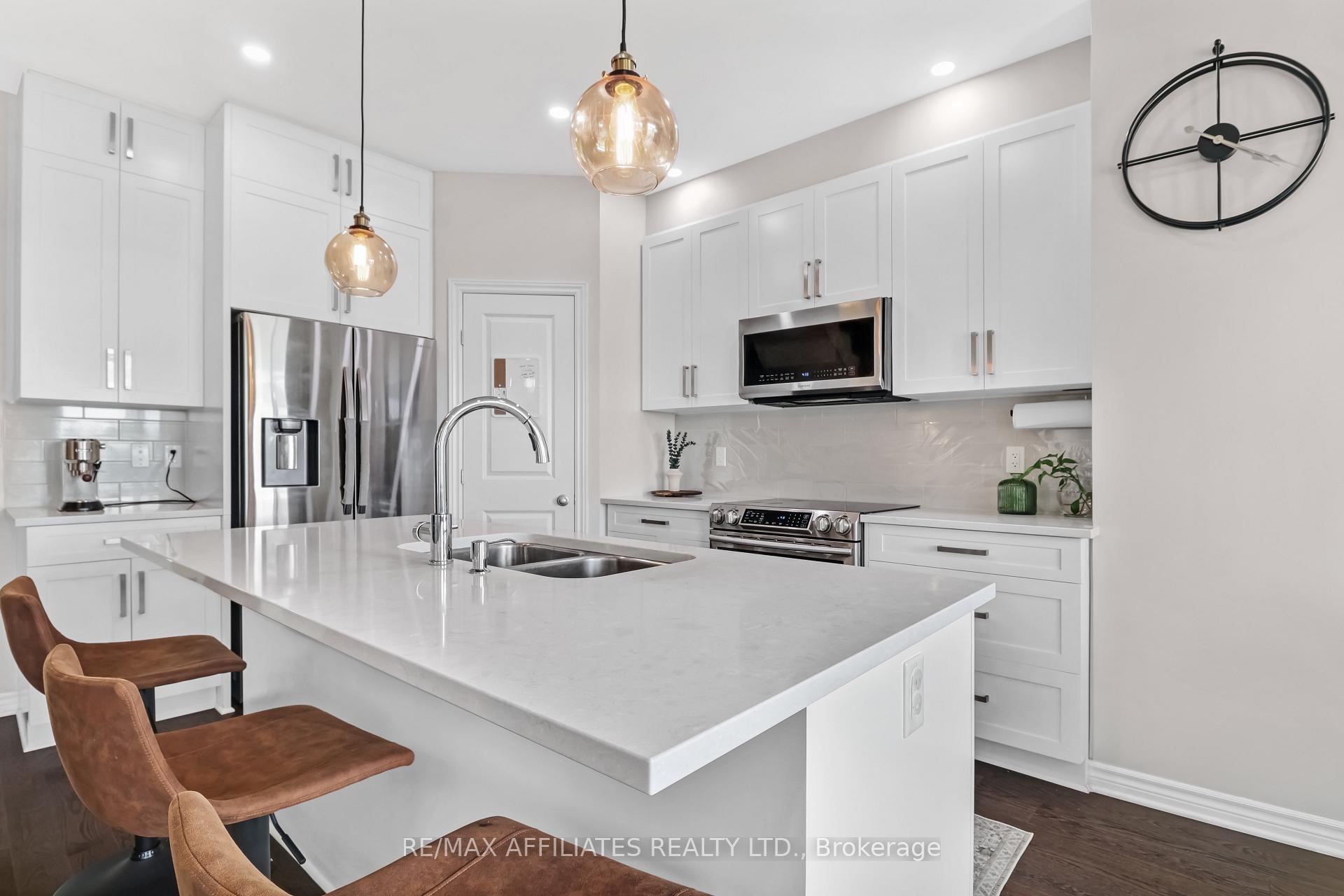 Photo 9 of 357 Mishawashkode Street, Ottawa, Camelot — HOMEH
