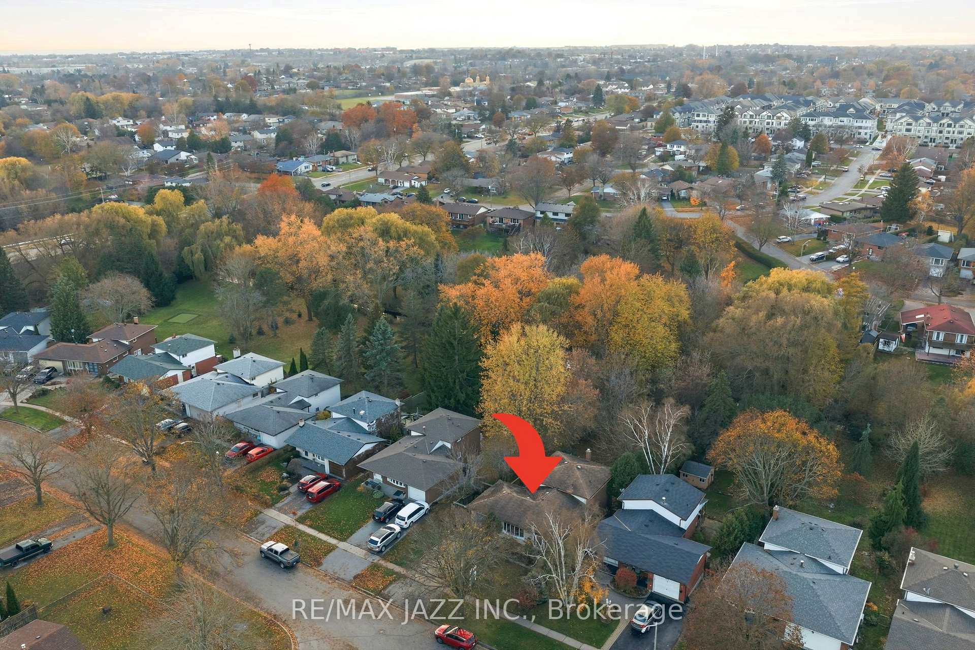 Photo 3 of 286 Lorindale Drive, Oshawa, Donevan — HOMEH