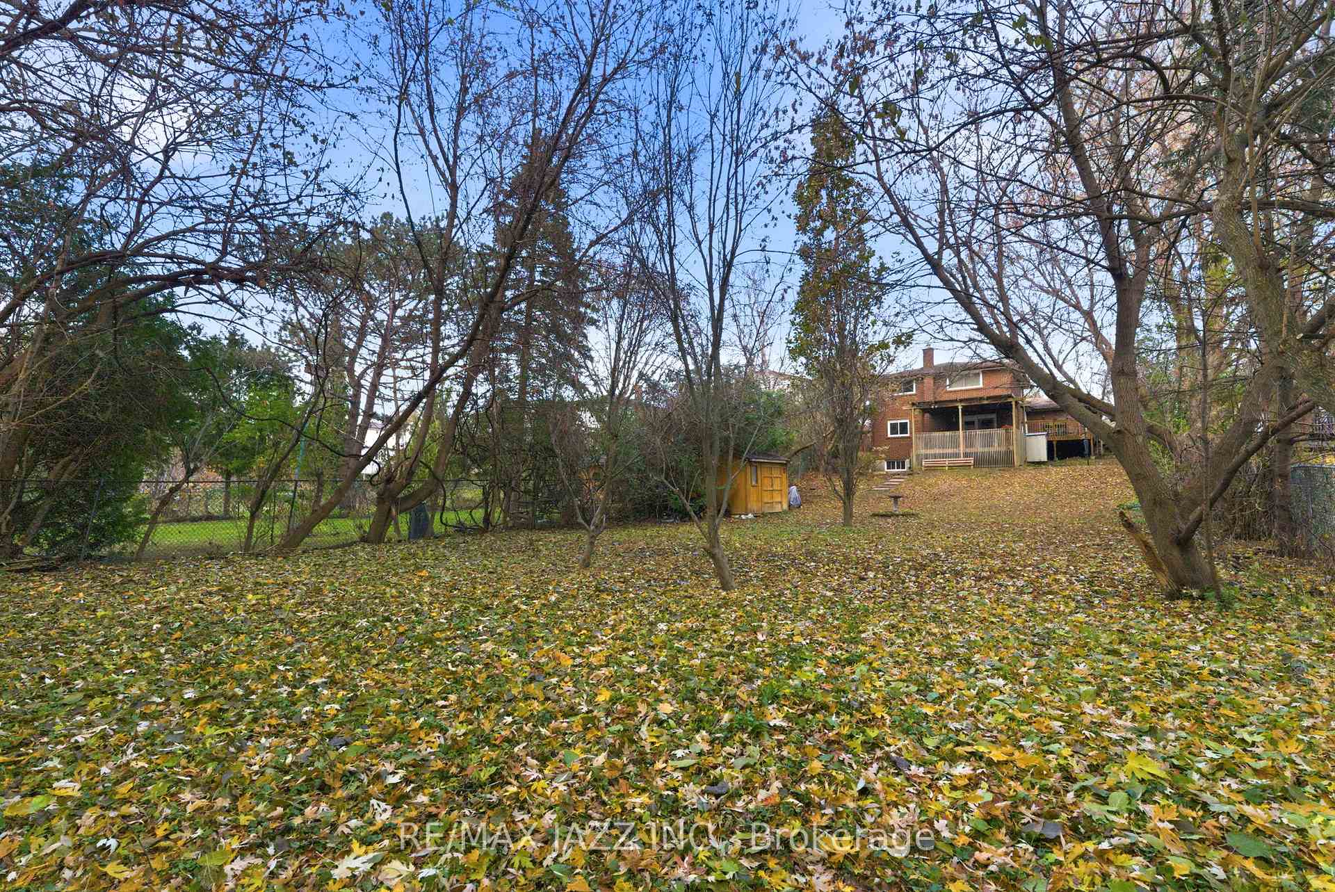 Photo 4 of 286 Lorindale Drive, Oshawa, Donevan — HOMEH