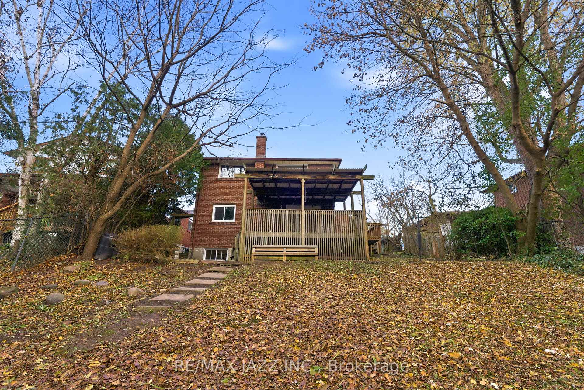 Photo 10 of 286 Lorindale Drive, Oshawa, Donevan — HOMEH