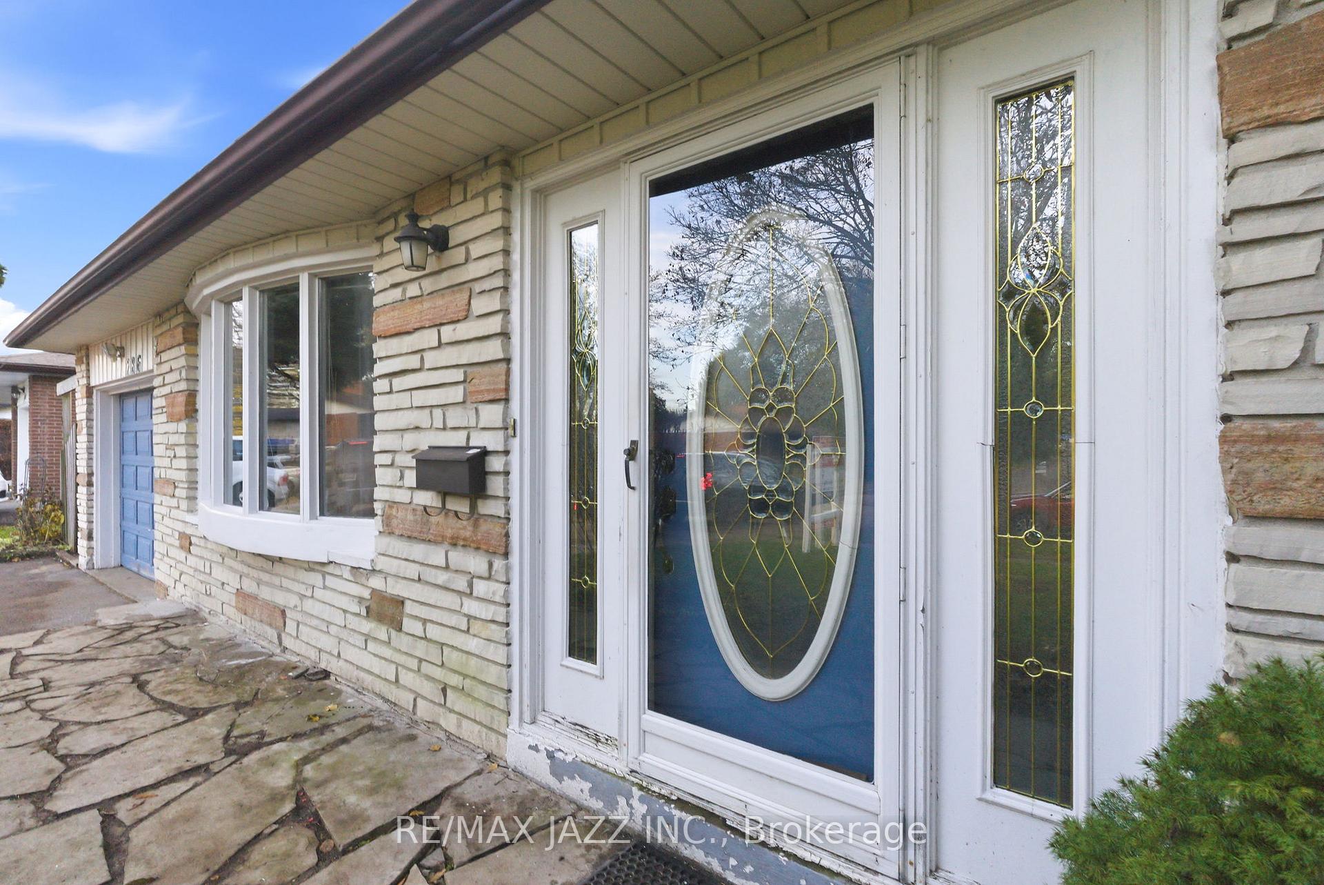Photo 16 of 286 Lorindale Drive, Oshawa, Donevan — HOMEH