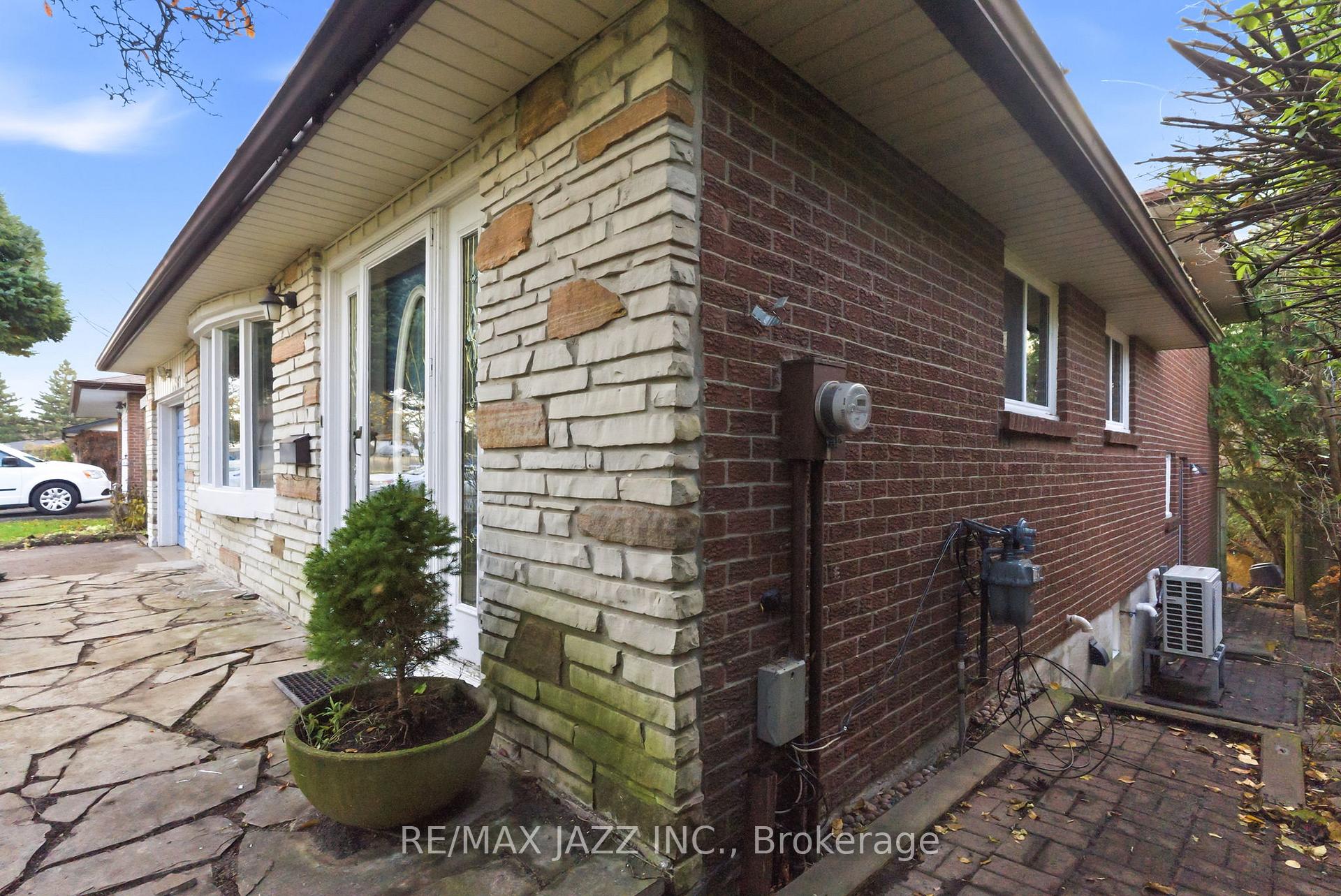 Photo 17 of 286 Lorindale Drive, Oshawa, Donevan — HOMEH