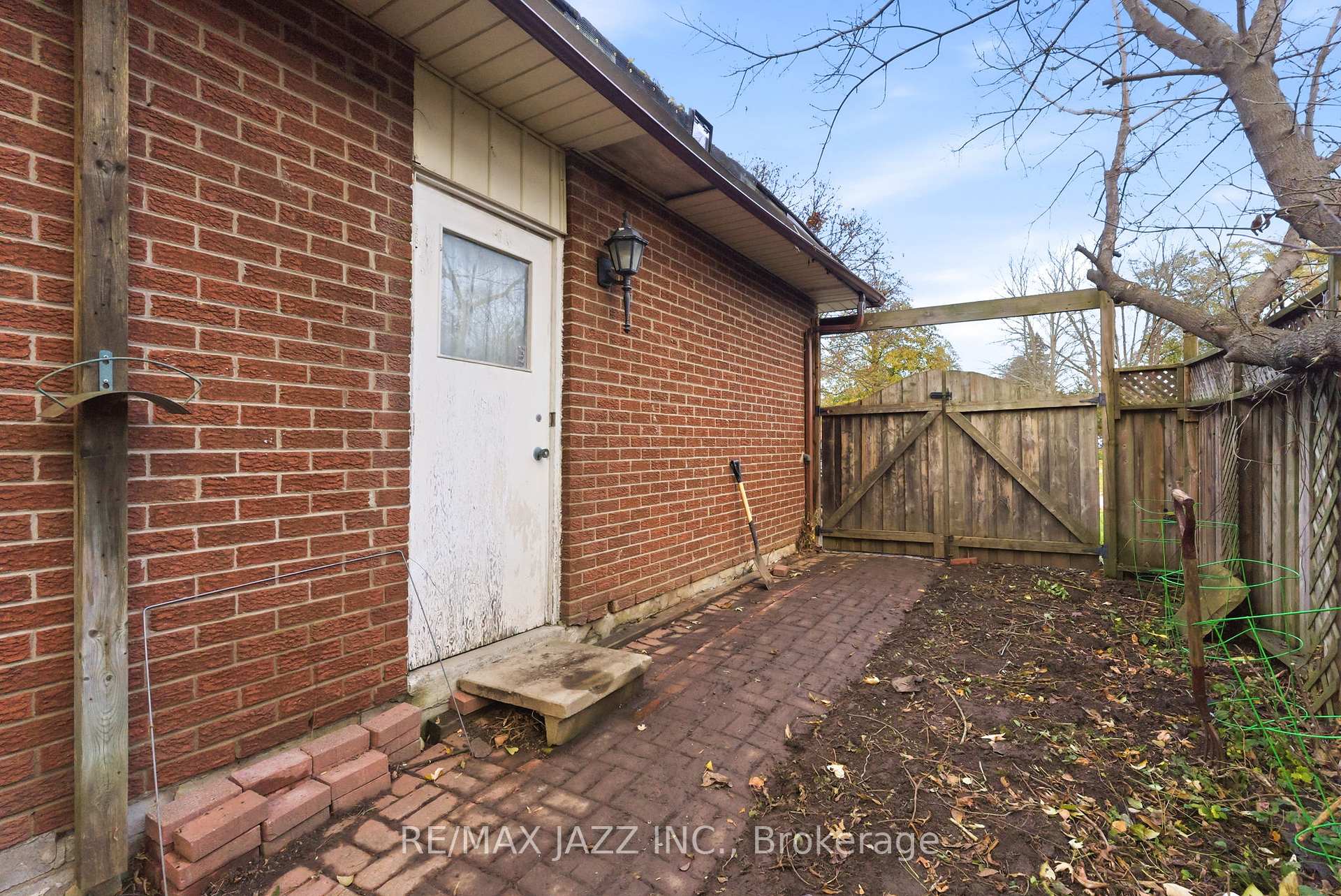 Photo 21 of 286 Lorindale Drive, Oshawa, Donevan — HOMEH