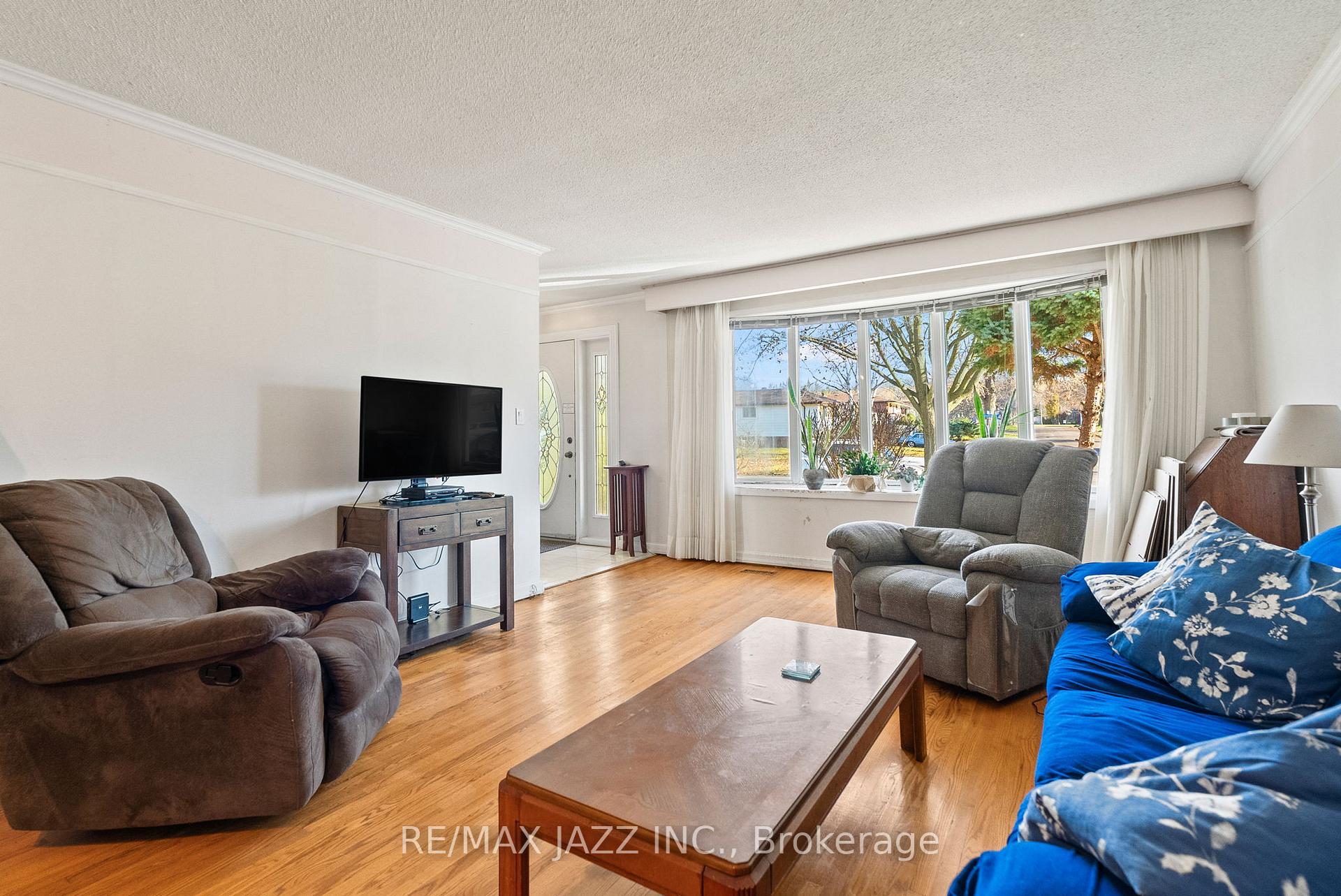 Photo 32 of 286 Lorindale Drive, Oshawa, Donevan — HOMEH