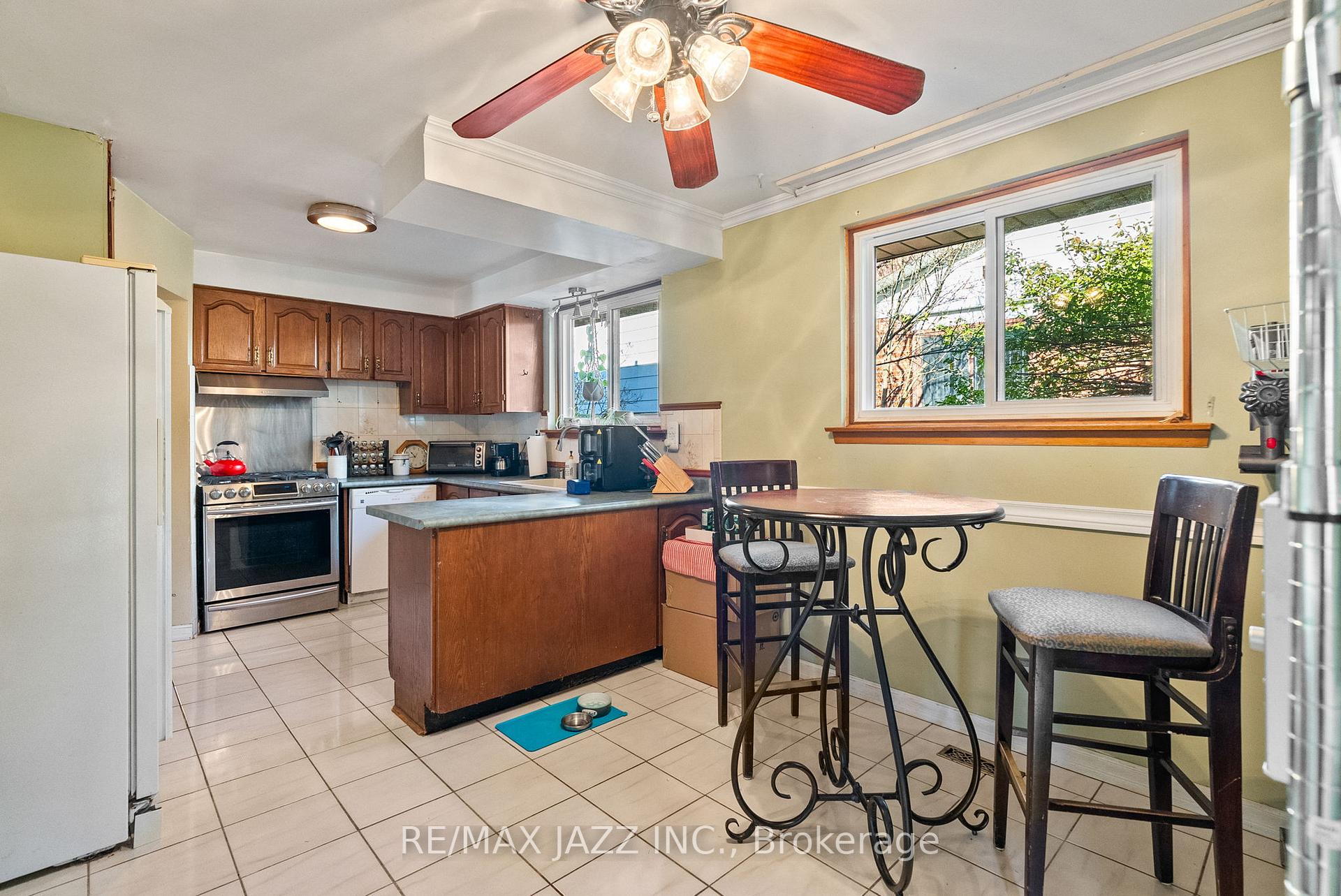 Photo 37 of 286 Lorindale Drive, Oshawa, Donevan — HOMEH