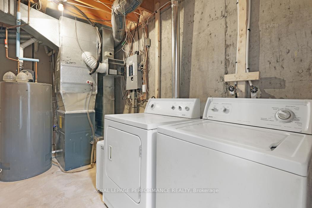 Photo 28 of 1416 Caravel Crescent, Ottawa, Bilberry Creek/Queenswood Heights — HOMEH