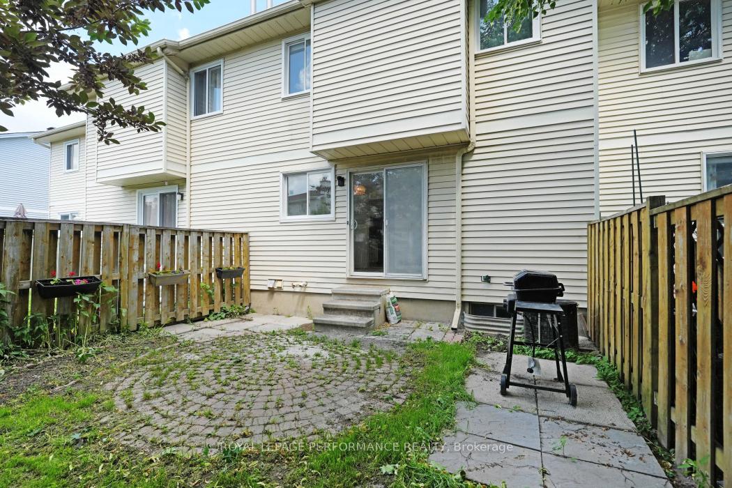 Photo 30 of 1416 Caravel Crescent, Ottawa, Bilberry Creek/Queenswood Heights — HOMEH
